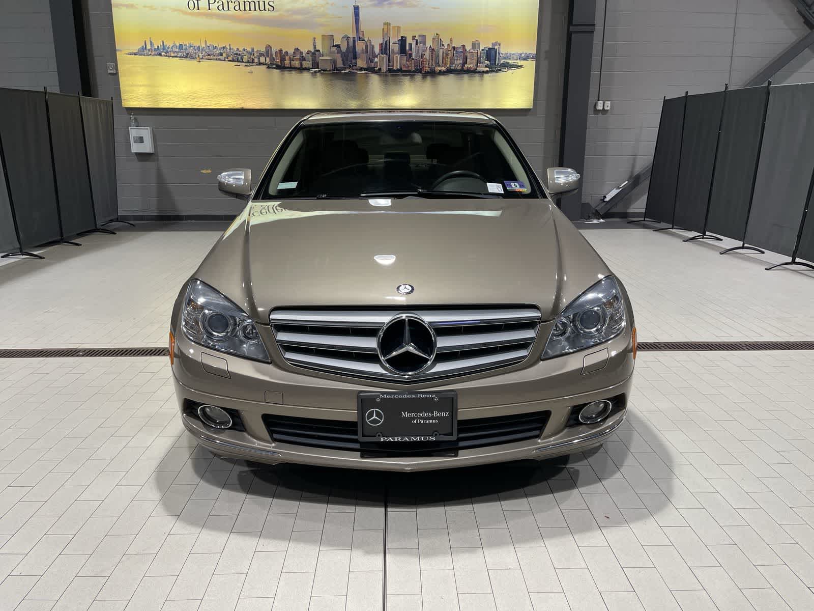 Thumbnail: 2009 Mercedes-Benz C-Class - 18