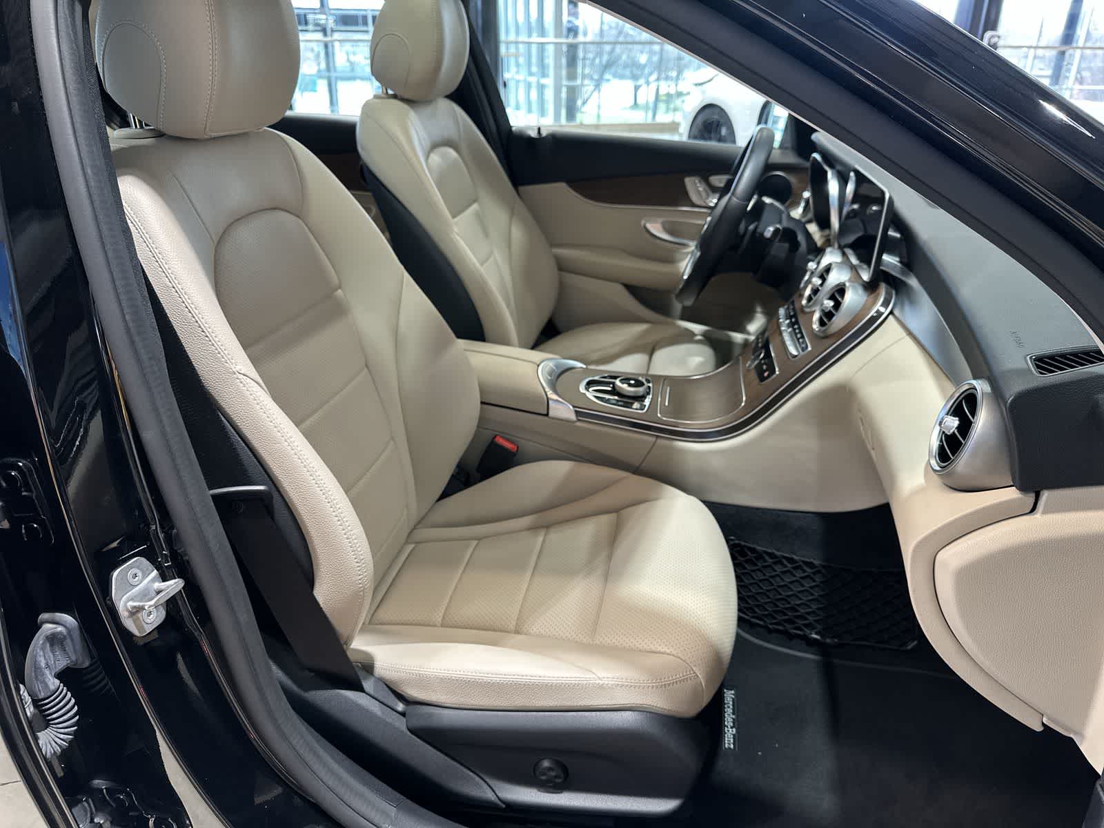 Thumbnail: 2019 Mercedes-Benz C-Class - 26