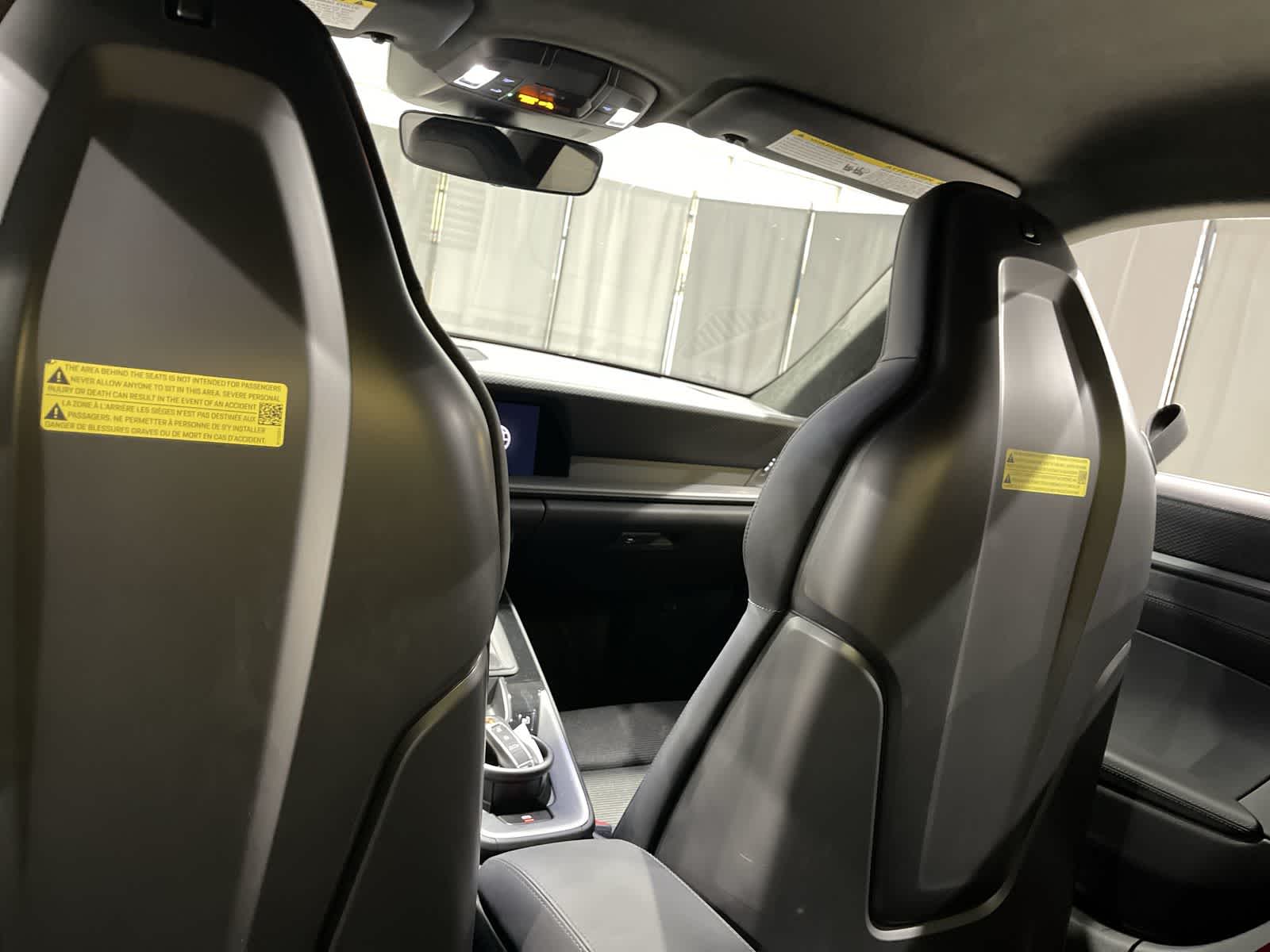 Thumbnail: 2023 Porsche 911 - 23