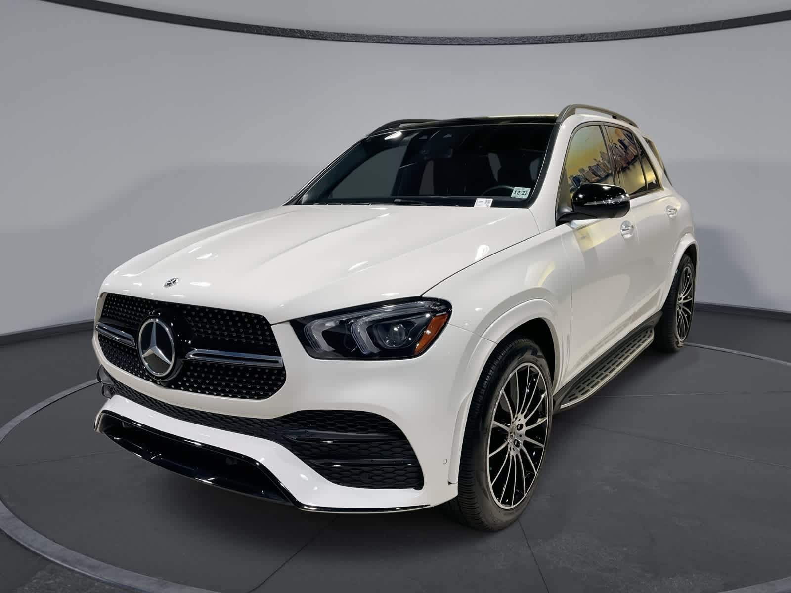 Thumbnail: 2023 Mercedes-Benz GLE - 1