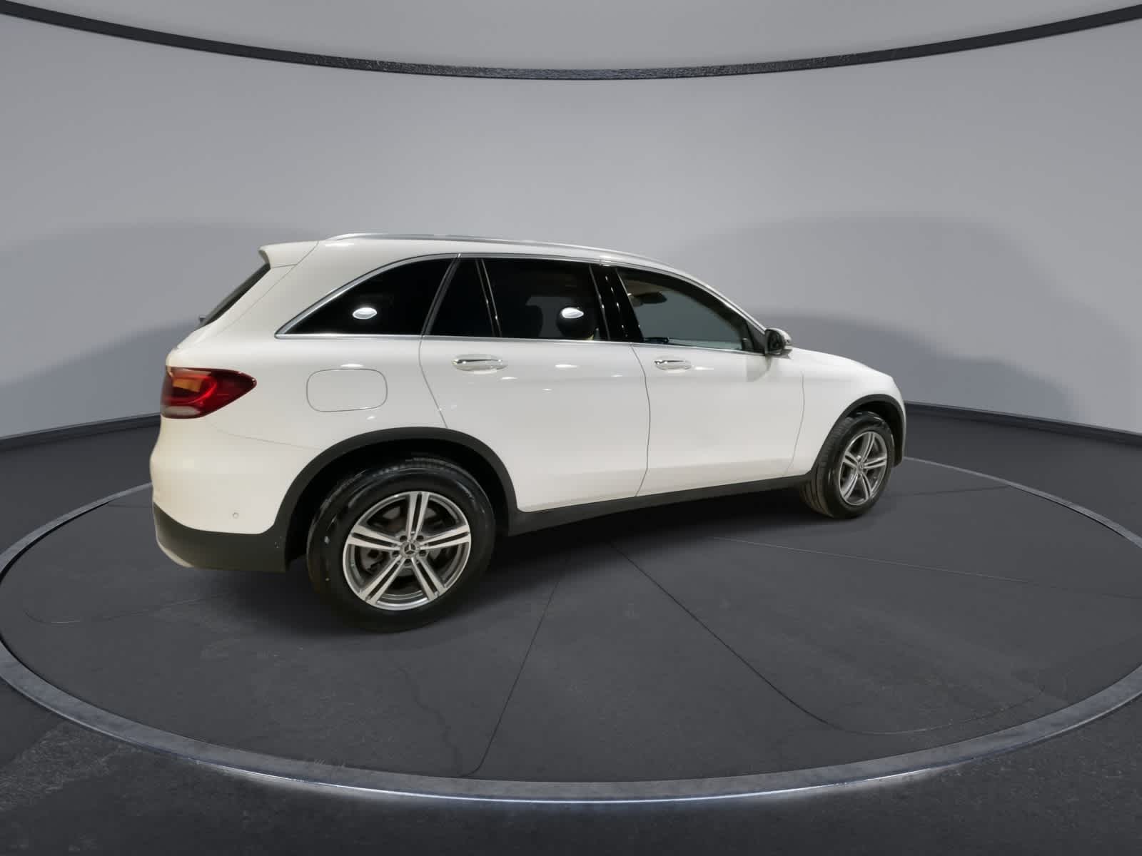 Thumbnail: 2022 Mercedes-Benz GLC - 12