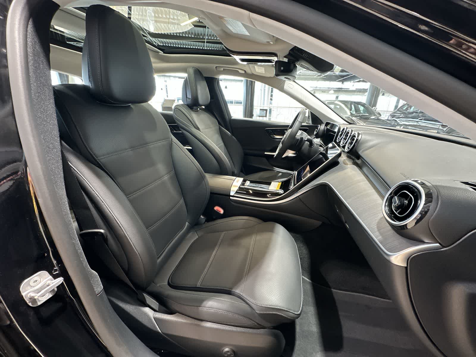 Thumbnail: 2025 Mercedes-Benz C-Class - 26