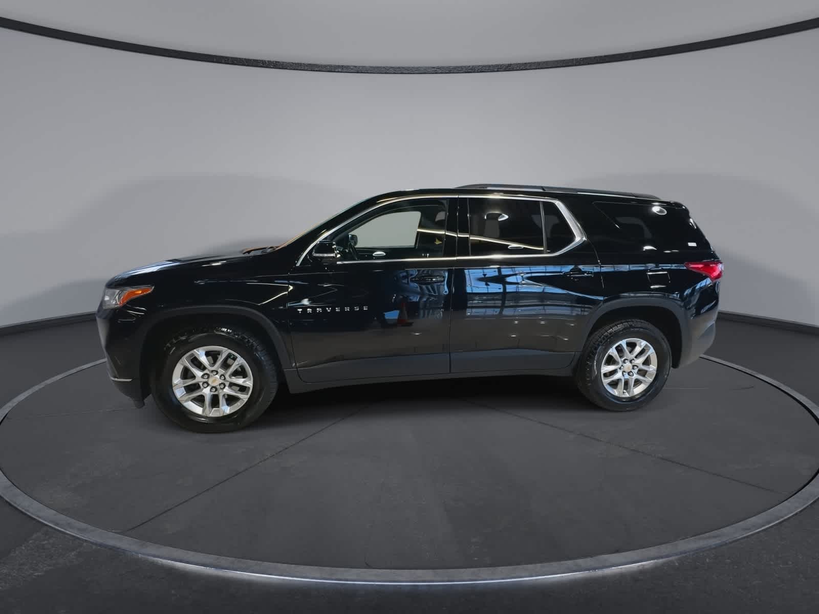 Thumbnail: 2019 Chevrolet Traverse - 6