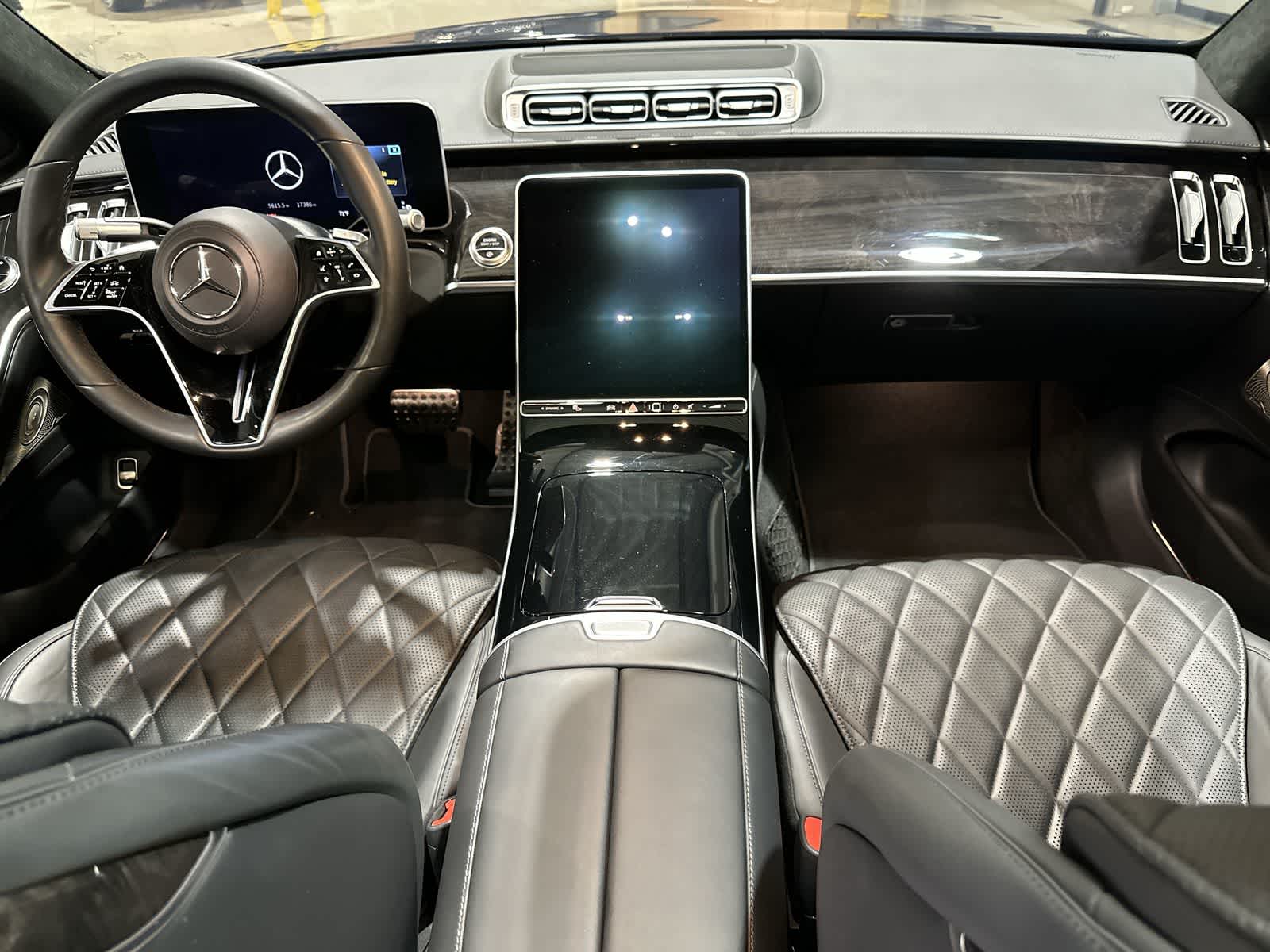 Thumbnail: 2023 Mercedes-Benz S-Class - 22