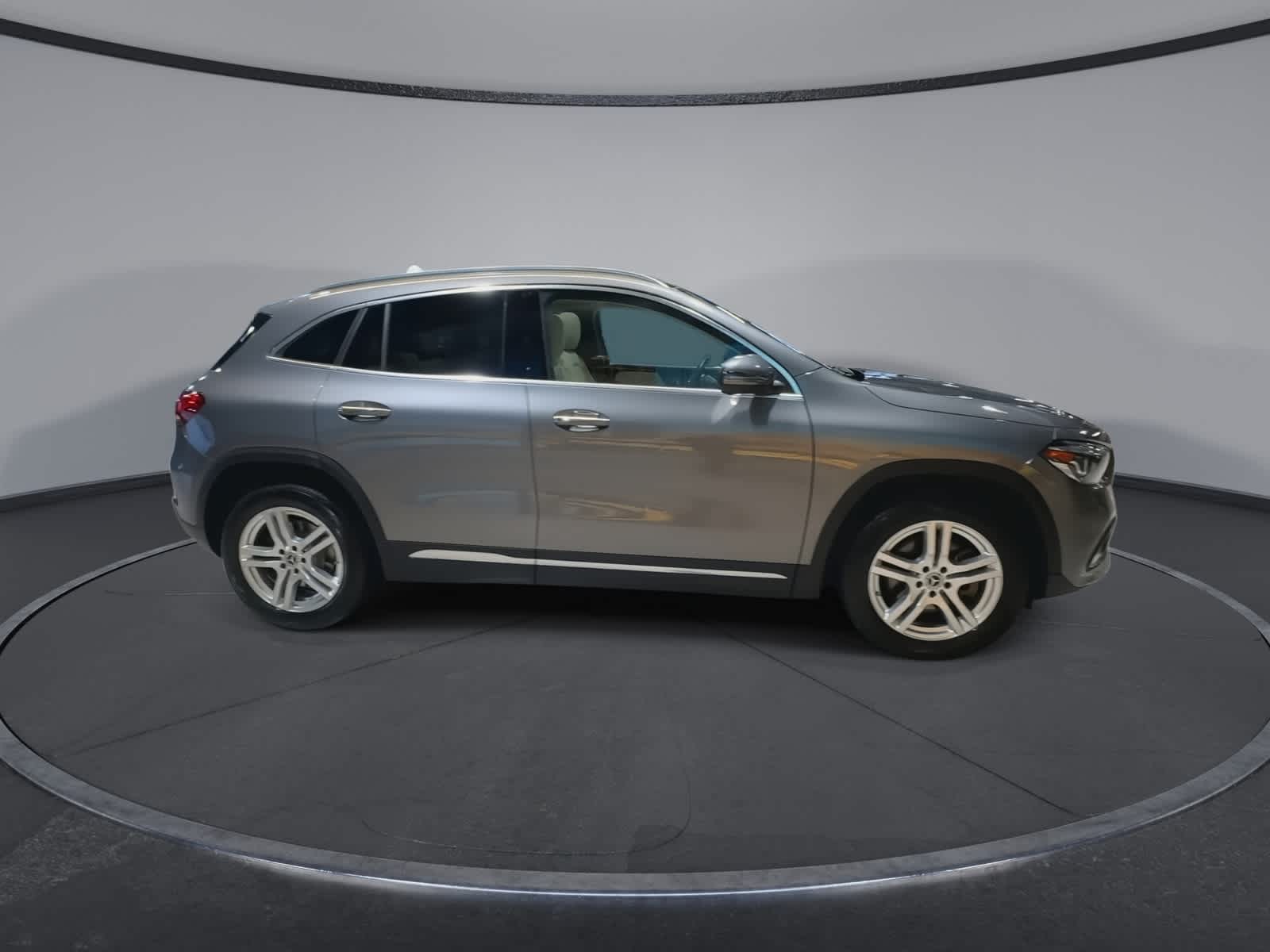 Thumbnail: 2023 Mercedes-Benz GLA - 13