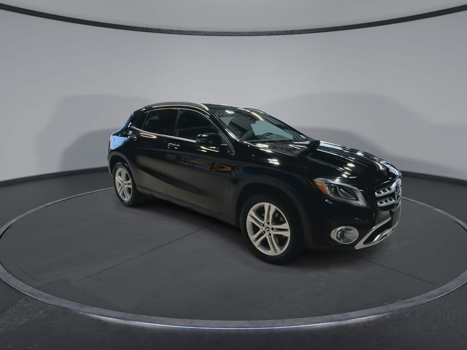 Thumbnail: 2020 Mercedes-Benz GLA - 2