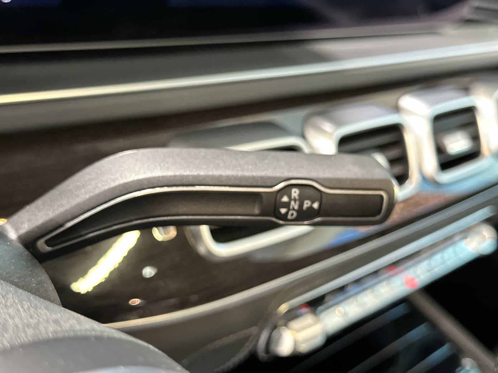 Thumbnail: 2023 Mercedes-Benz GL-Class - 29