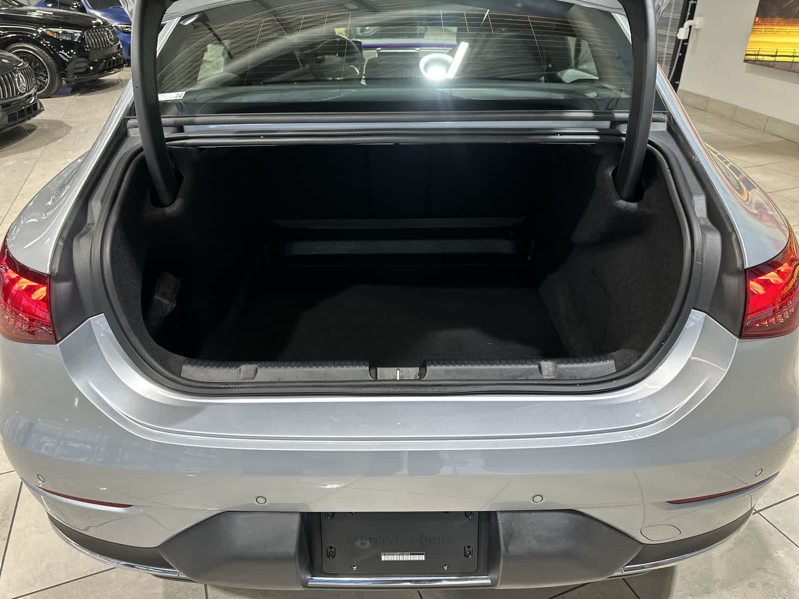 Thumbnail: 2023 Mercedes-Benz EQE - 31