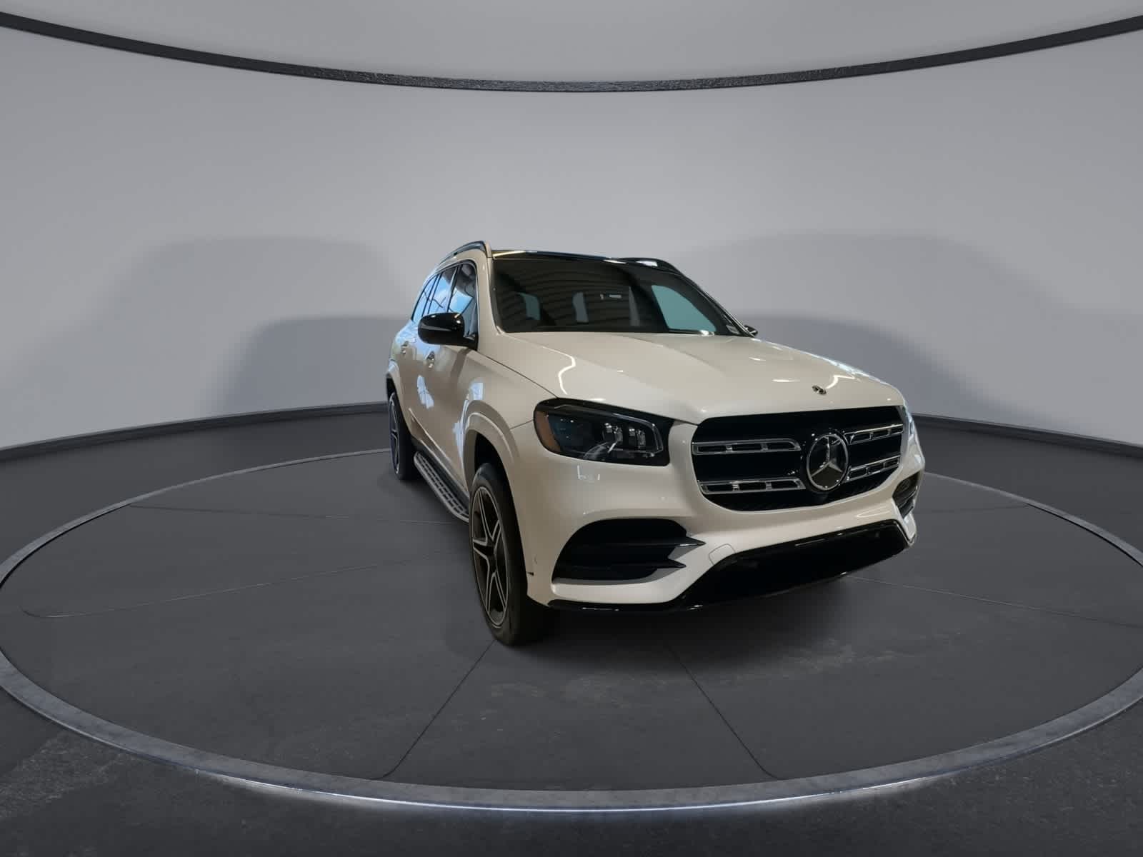 Thumbnail: 2023 Mercedes-Benz GLS - 3