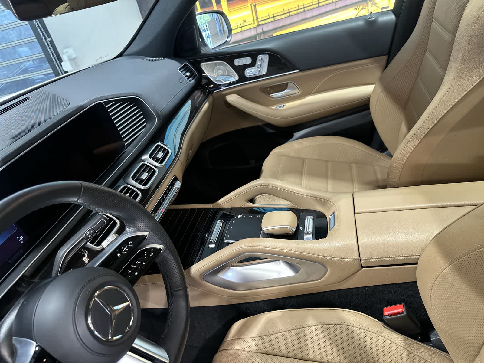 Thumbnail: 2024 Mercedes-Benz GLS - 27
