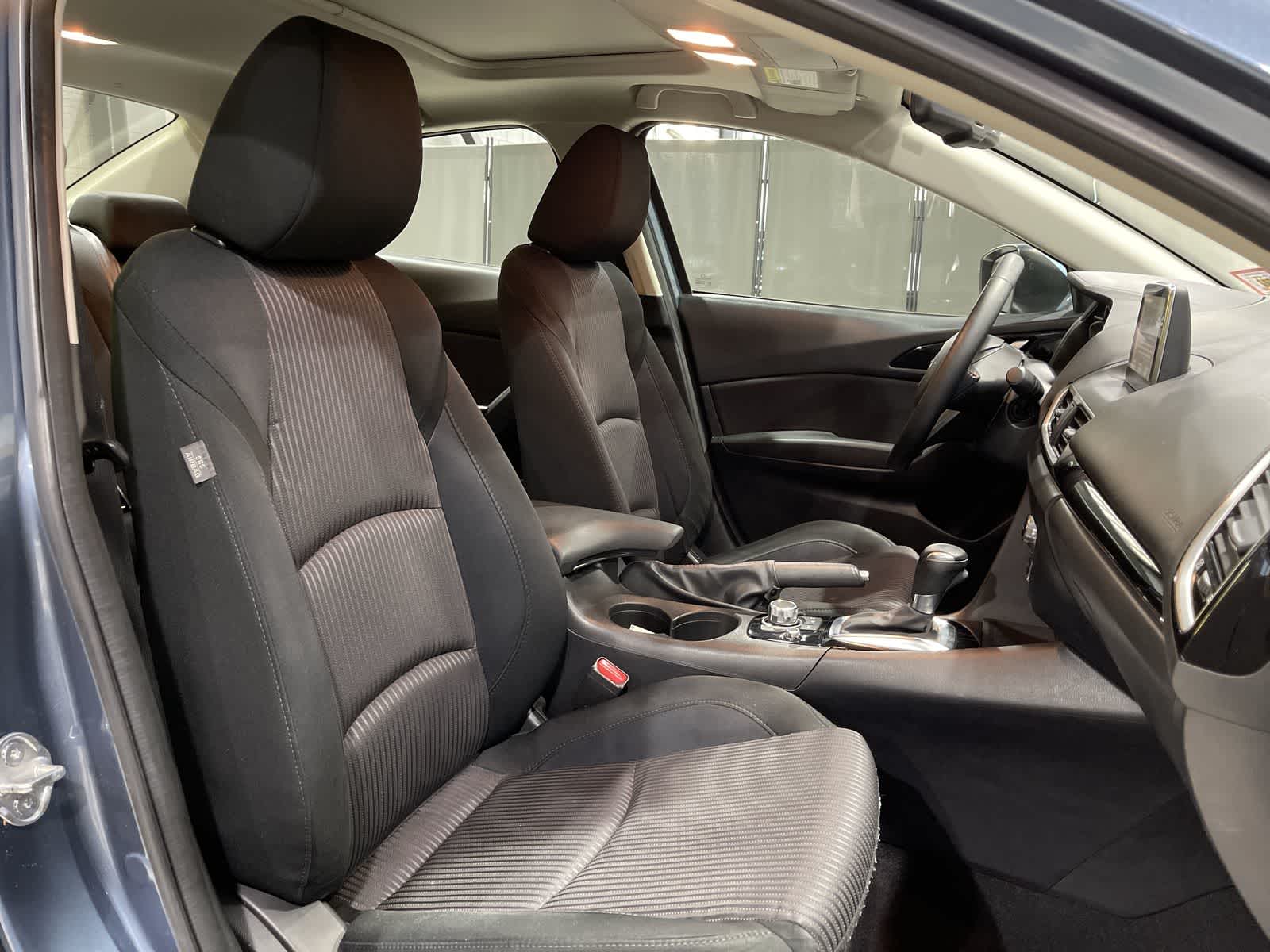Thumbnail: 2016 Mazda Mazda3 - 26