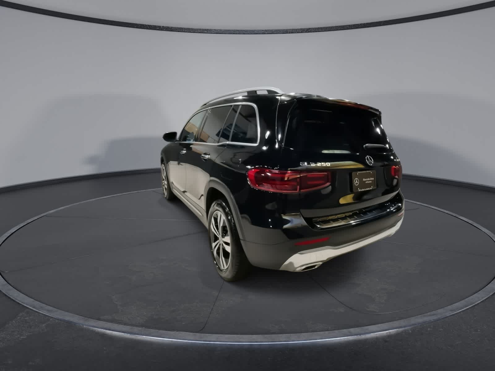 Thumbnail: 2025 Mercedes-Benz GLB - 9