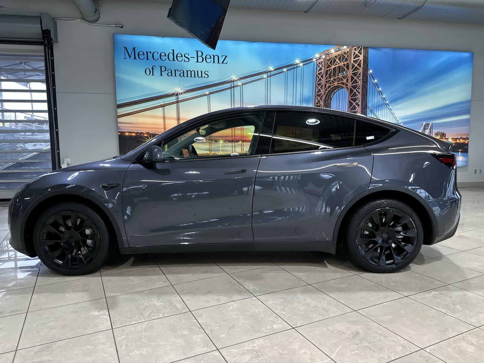 Thumbnail: 2022 Tesla Model Y - 15