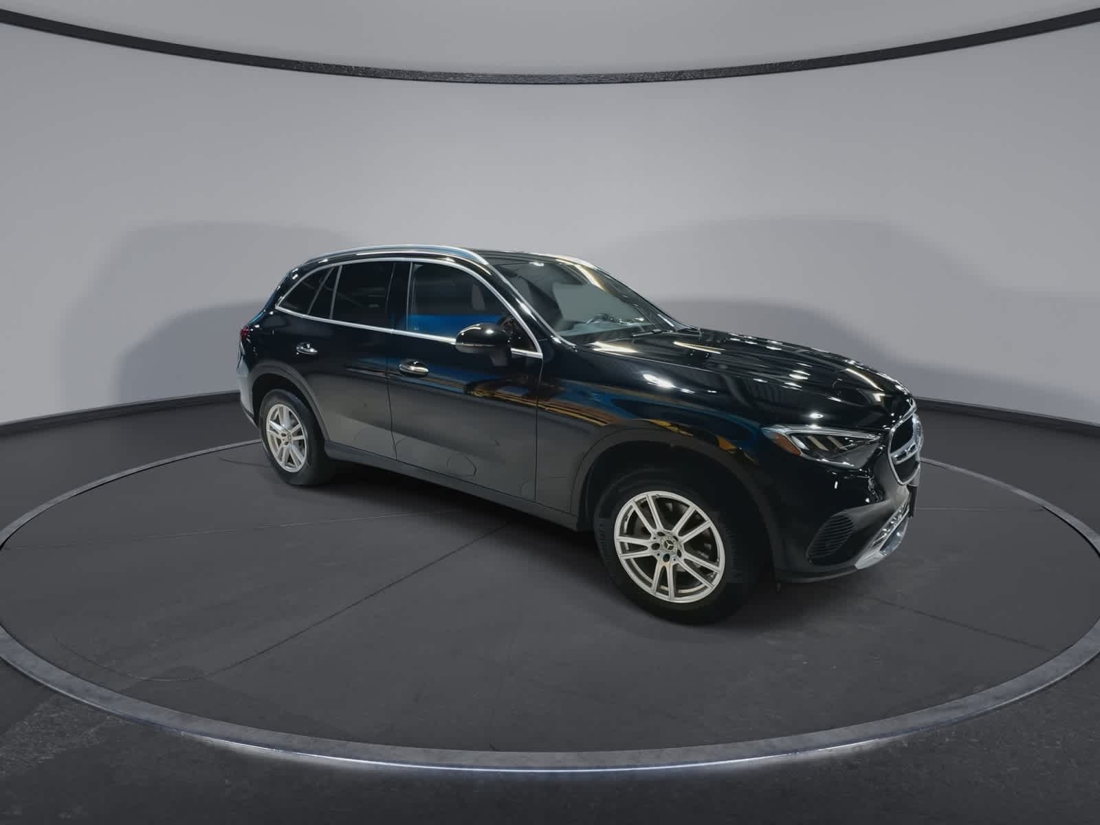 Thumbnail: 2023 Mercedes-Benz GLC - 13