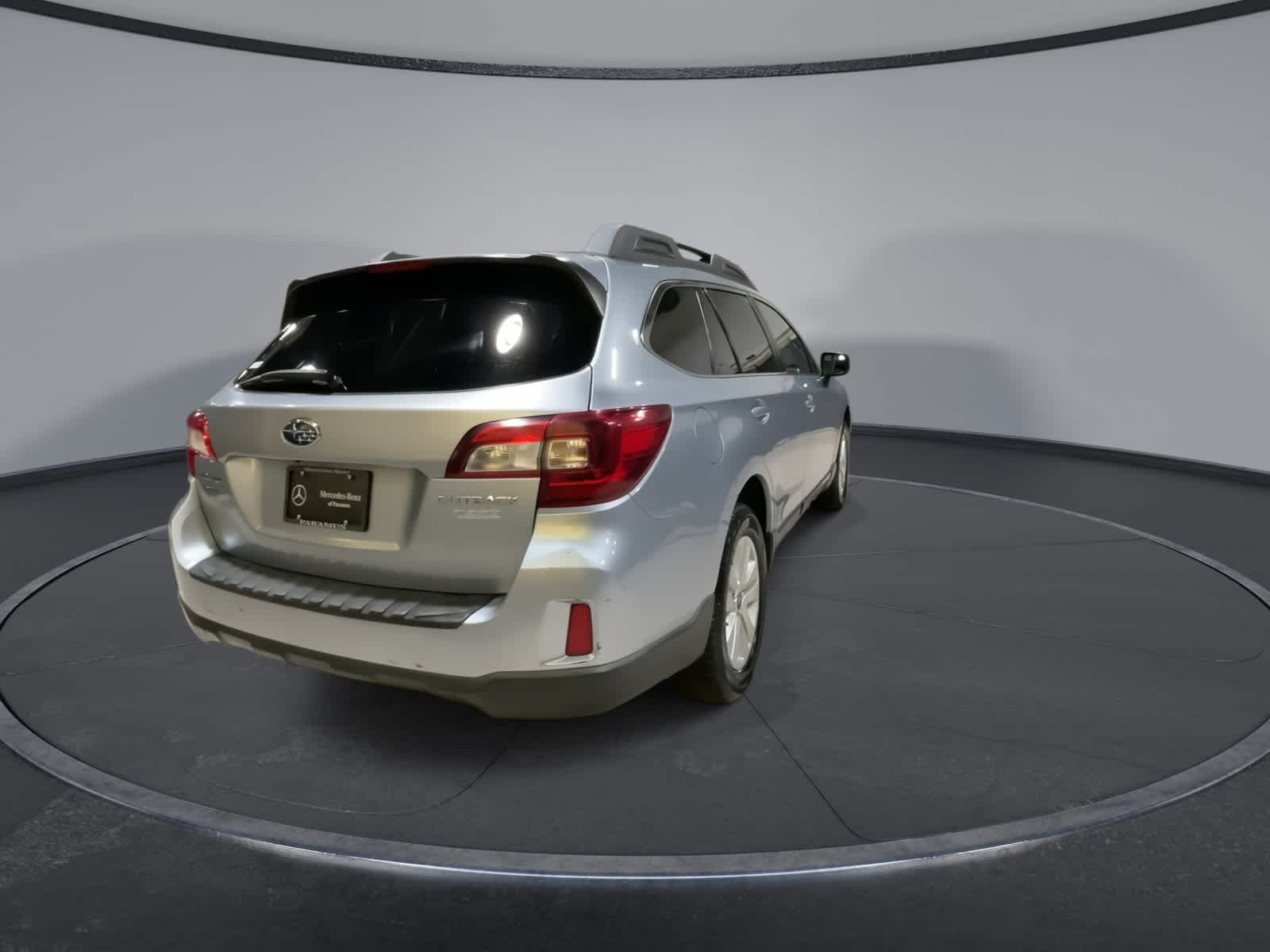 Thumbnail: 2015 Subaru Outback - 11