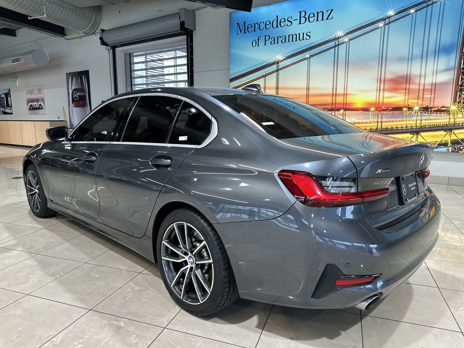 Thumbnail: 2019 BMW 3 Series - 16