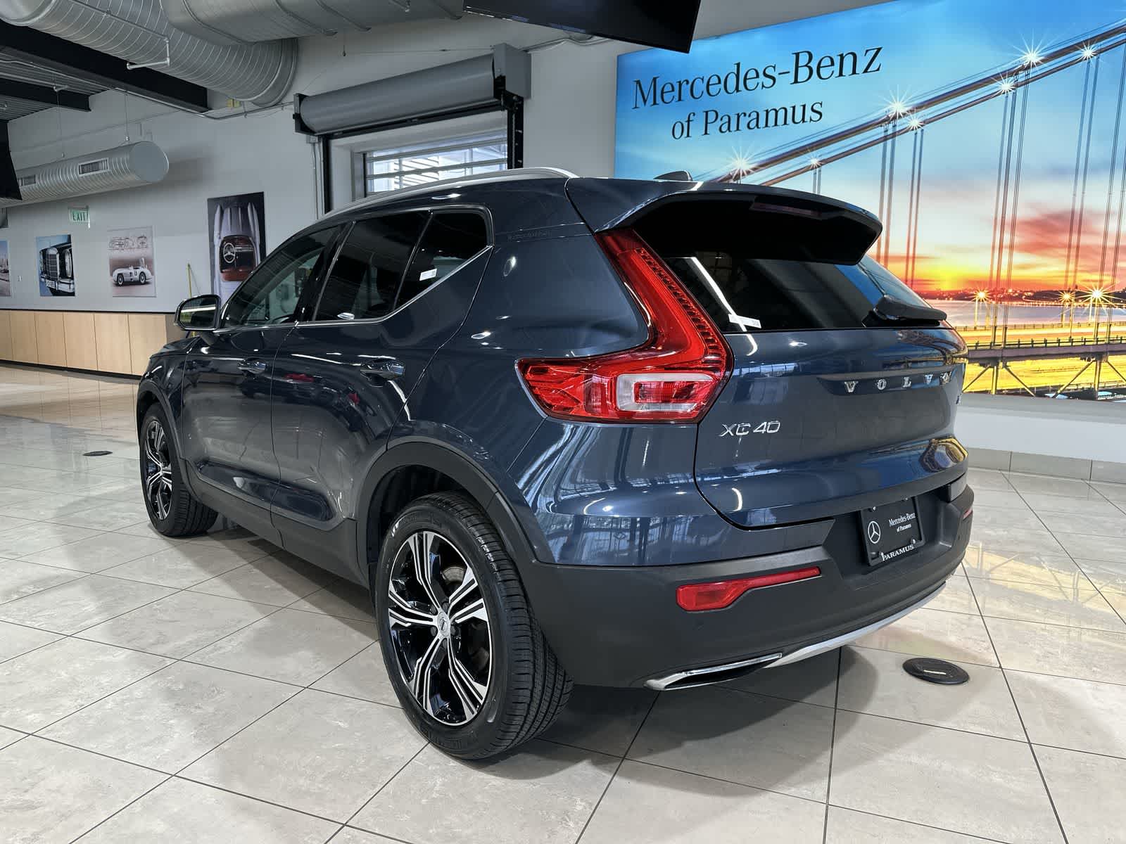 Thumbnail: 2020 Volvo XC40 - 16