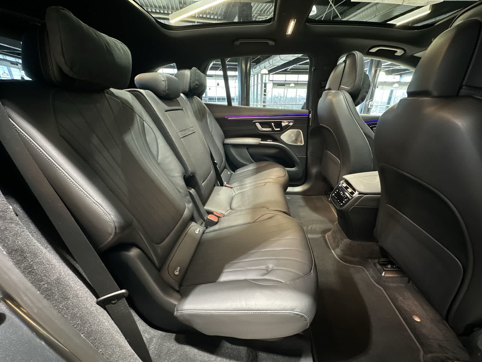 Thumbnail: 2023 Mercedes-Benz EQS - 24