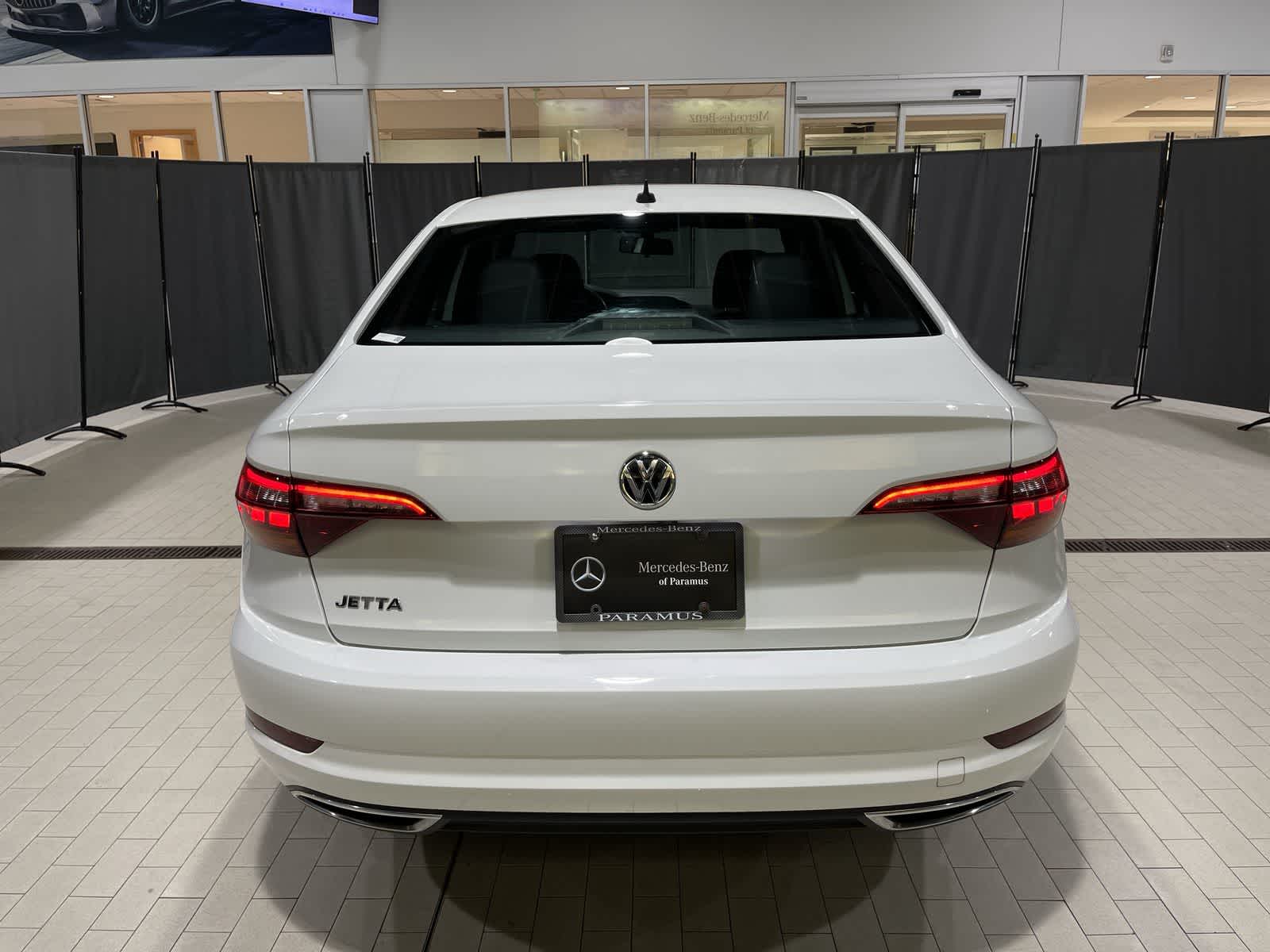 Thumbnail: 2019 Volkswagen Jetta - 17