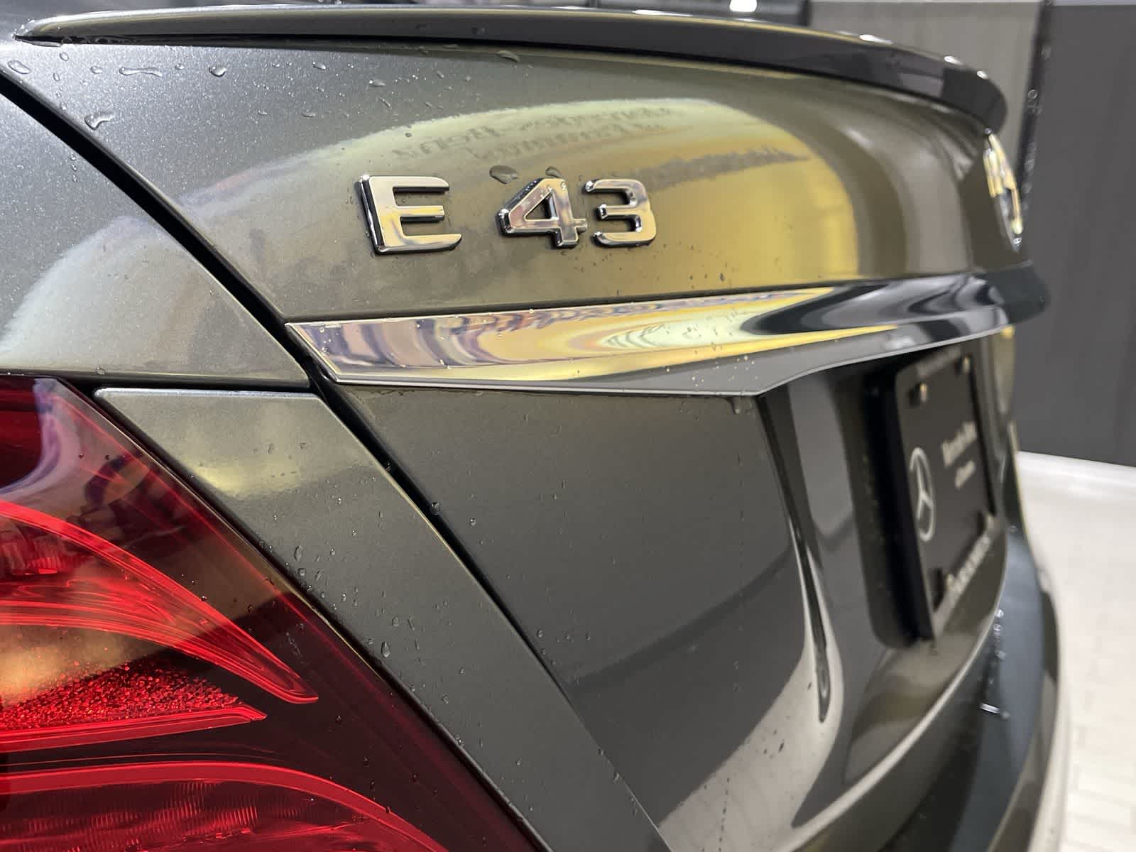 Thumbnail: 2018 Mercedes-Benz E-Class - 19