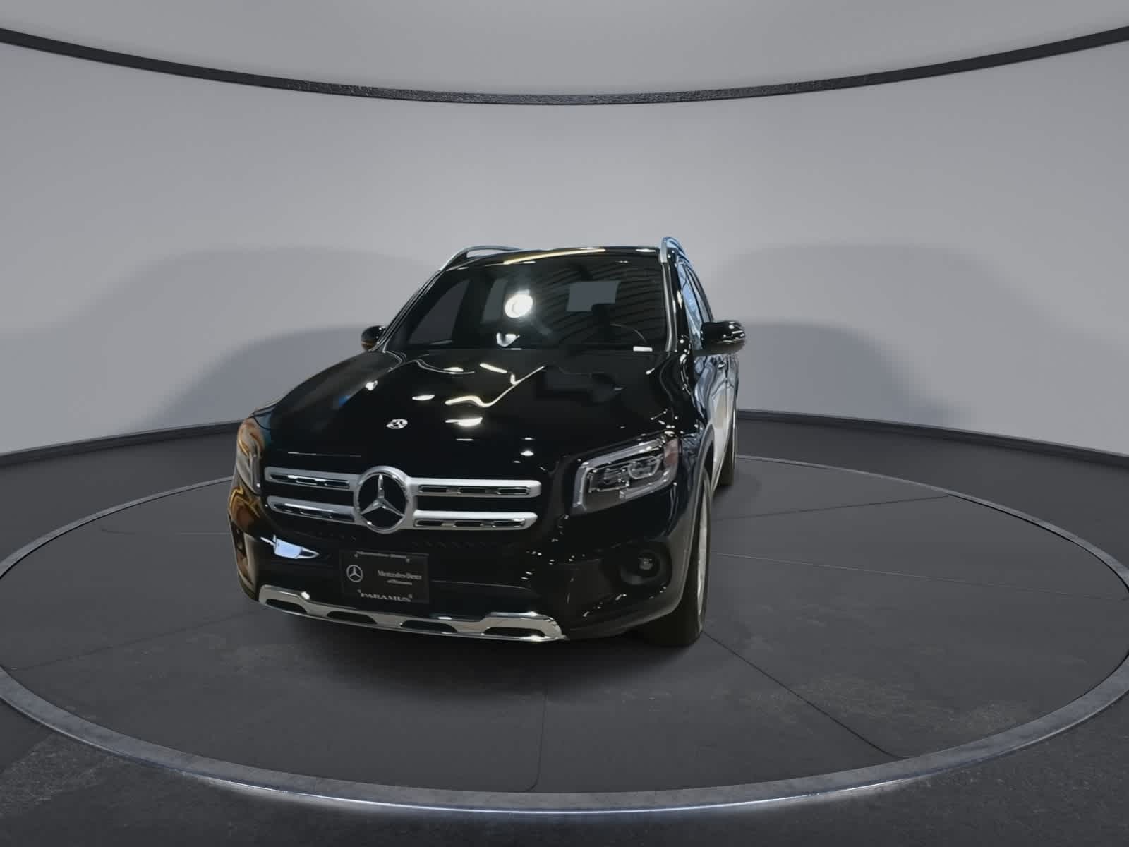 Thumbnail: 2021 Mercedes-Benz GLB - 4
