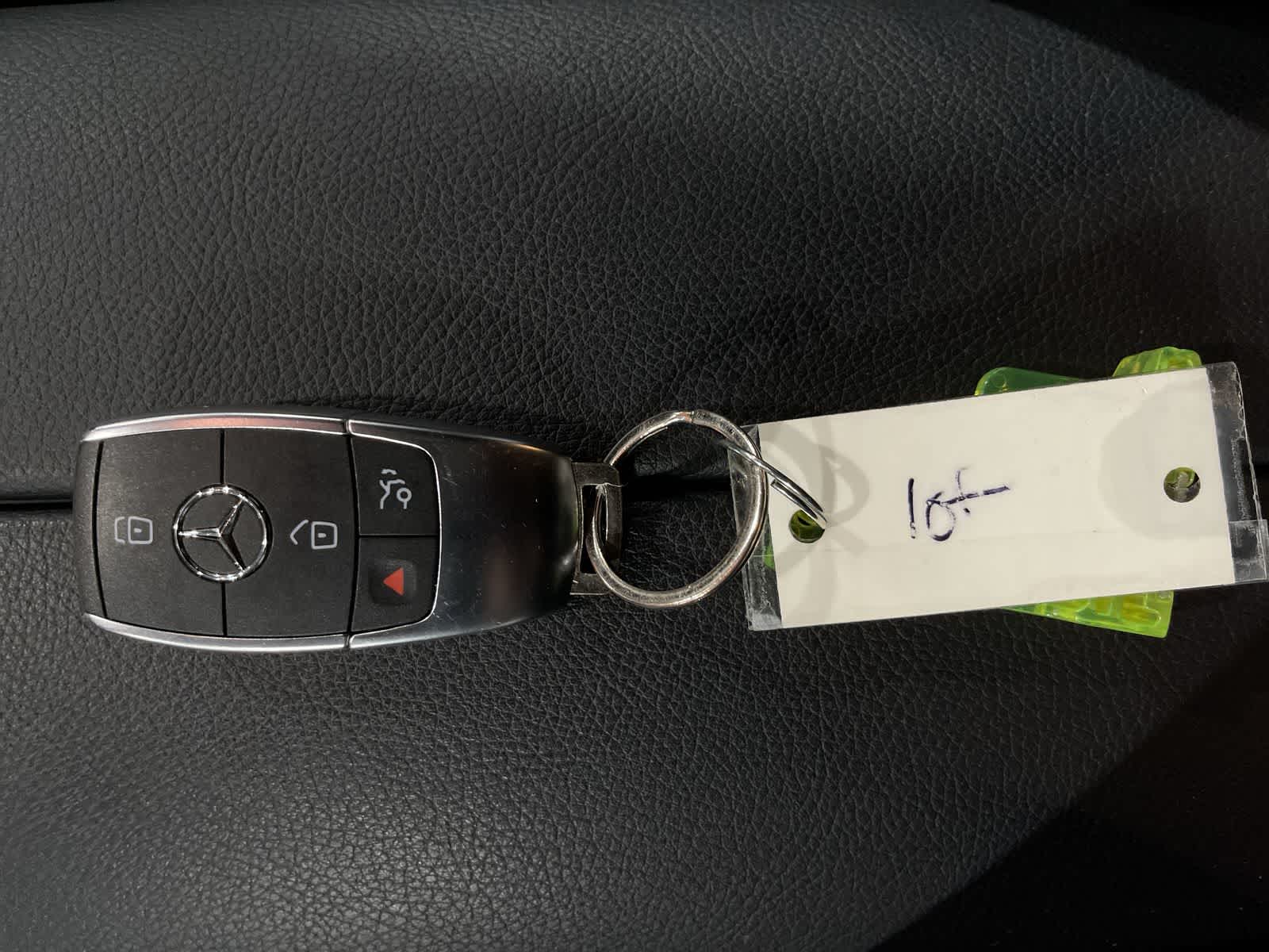 Thumbnail: 2022 Mercedes-Benz GLC - 32