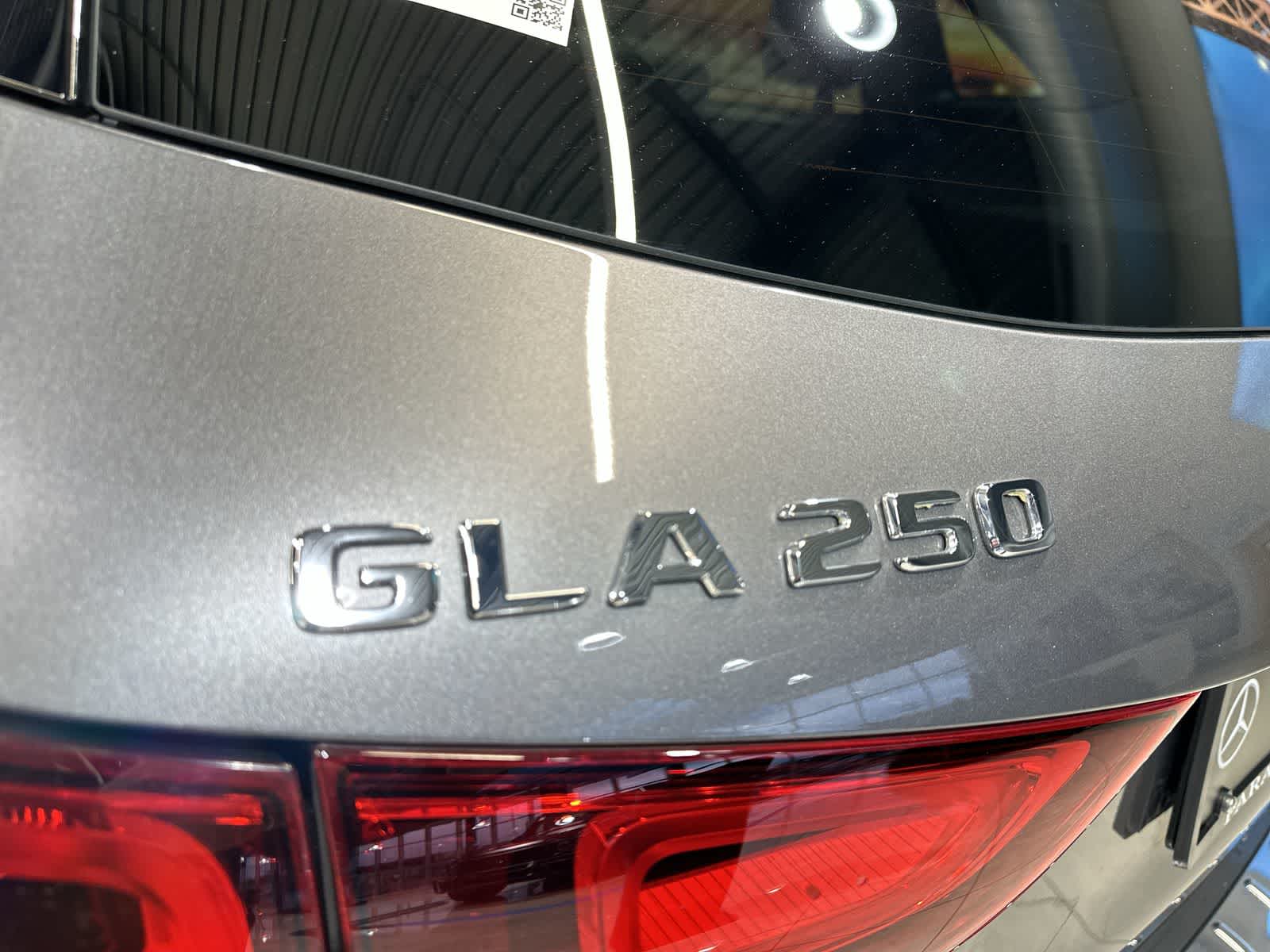 Thumbnail: 2023 Mercedes-Benz GLA - 19