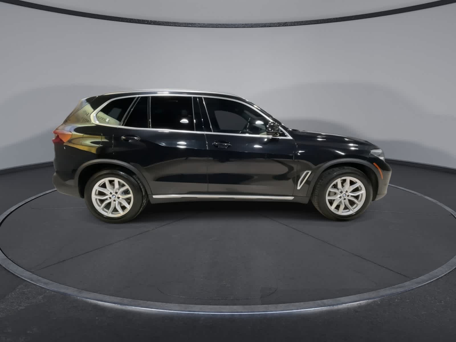 Thumbnail: 2020 BMW X5 - 13