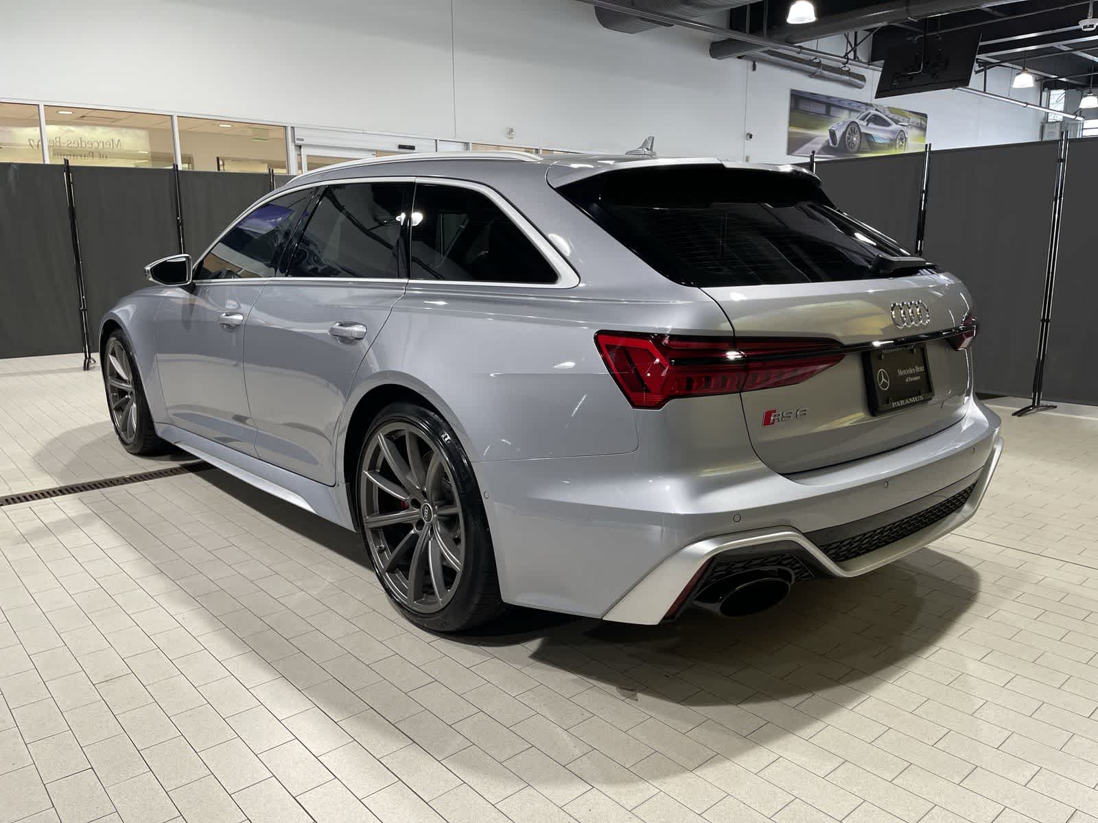 Thumbnail: 2023 Audi RS 6 - 16