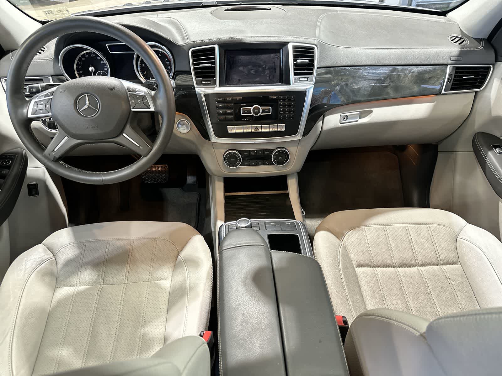 Thumbnail: 2016 Mercedes-Benz GL-Class - 22