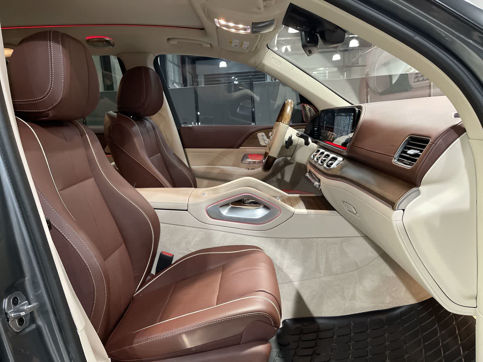 Thumbnail: 2023 Mercedes-Benz GLS - 26