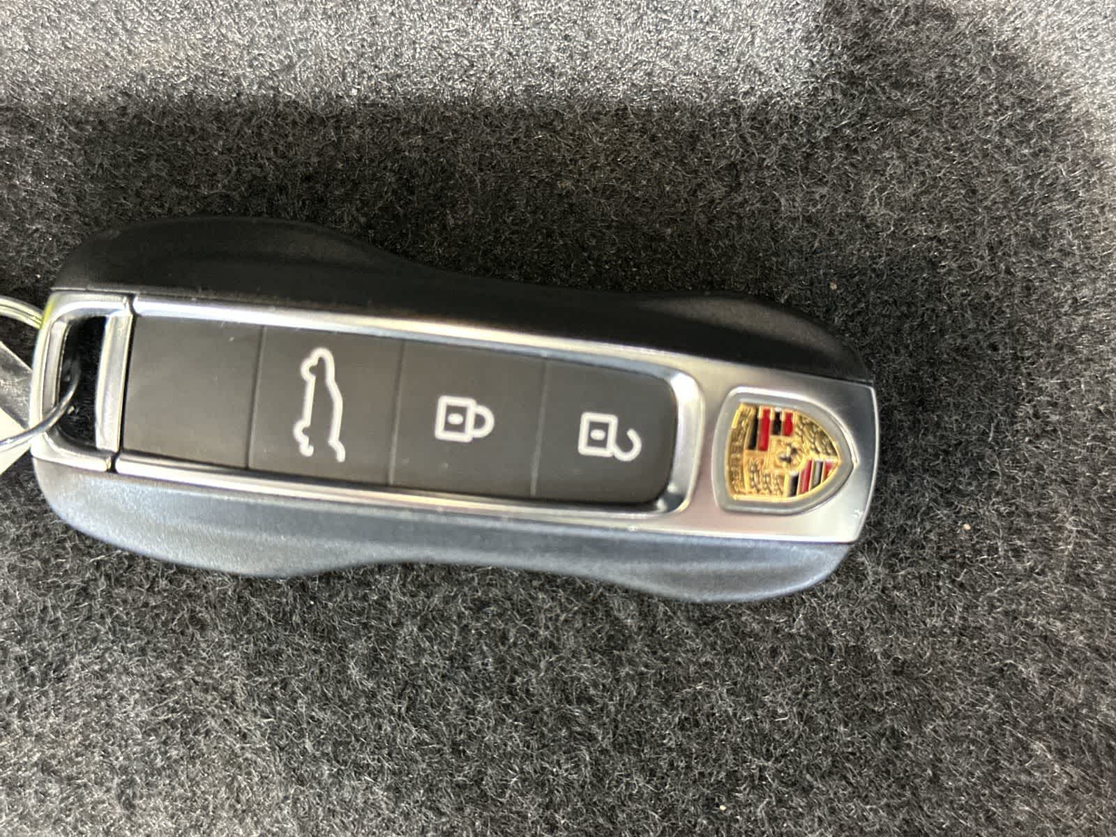 Thumbnail: 2024 Porsche Cayenne - 32