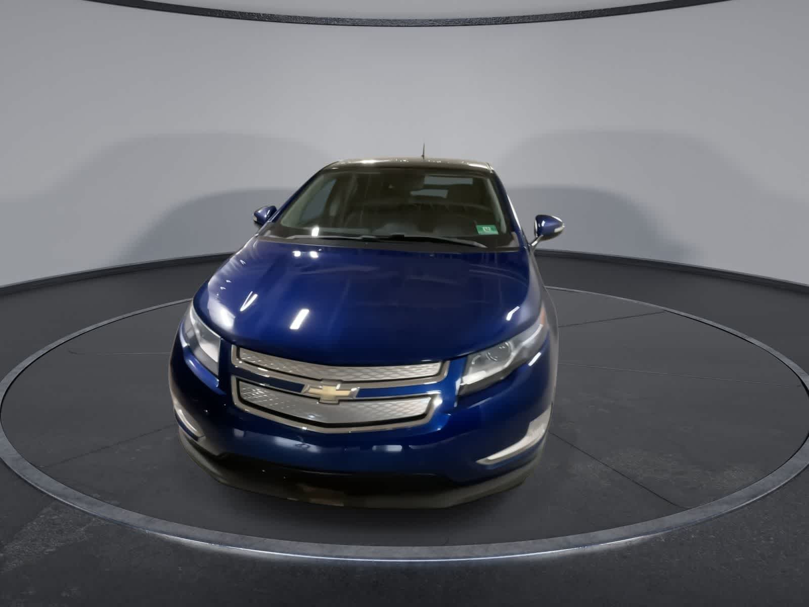 Thumbnail: 2012 Chevrolet Volt - 4
