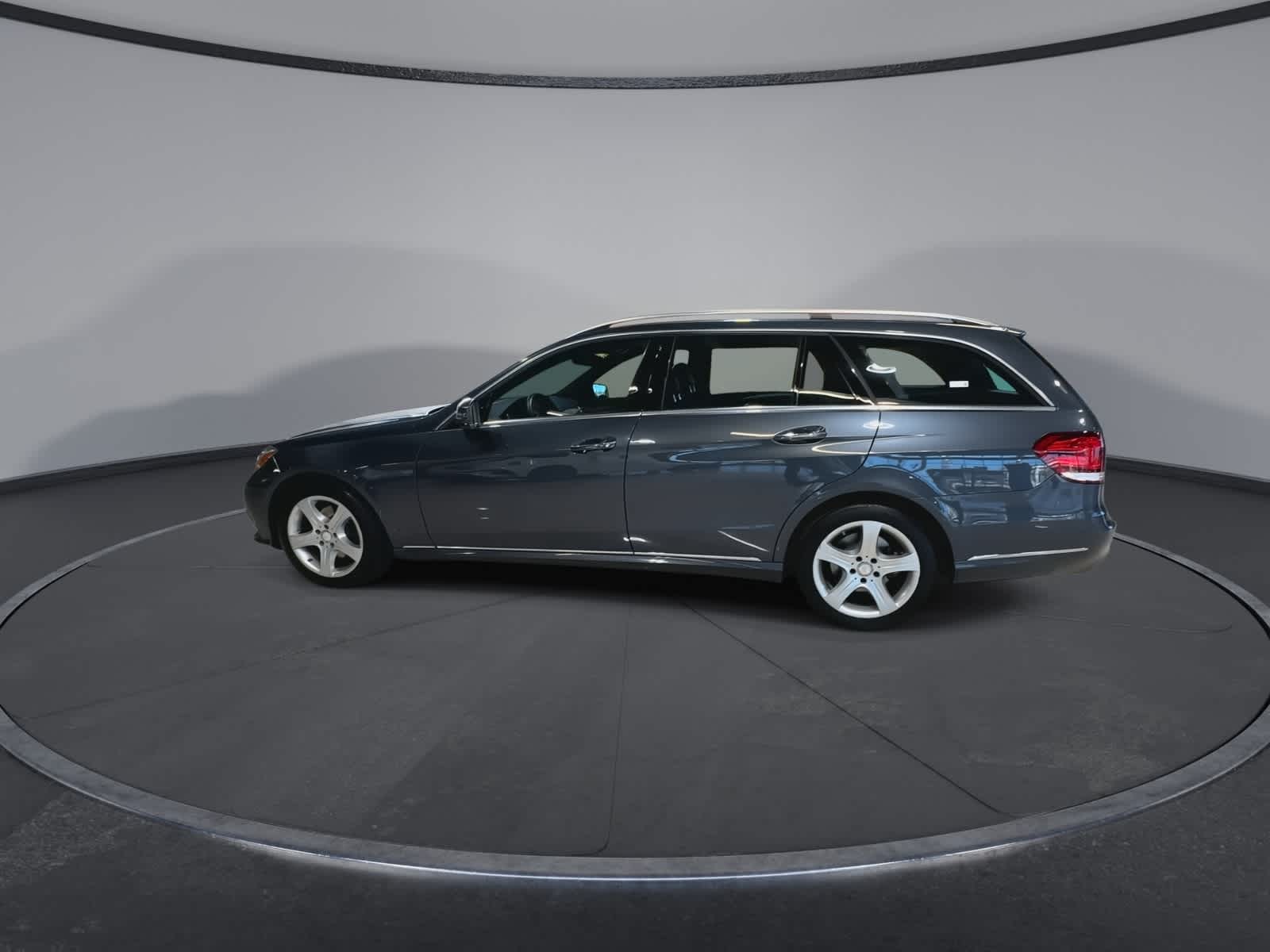 Thumbnail: 2015 Mercedes-Benz E-Class - 7