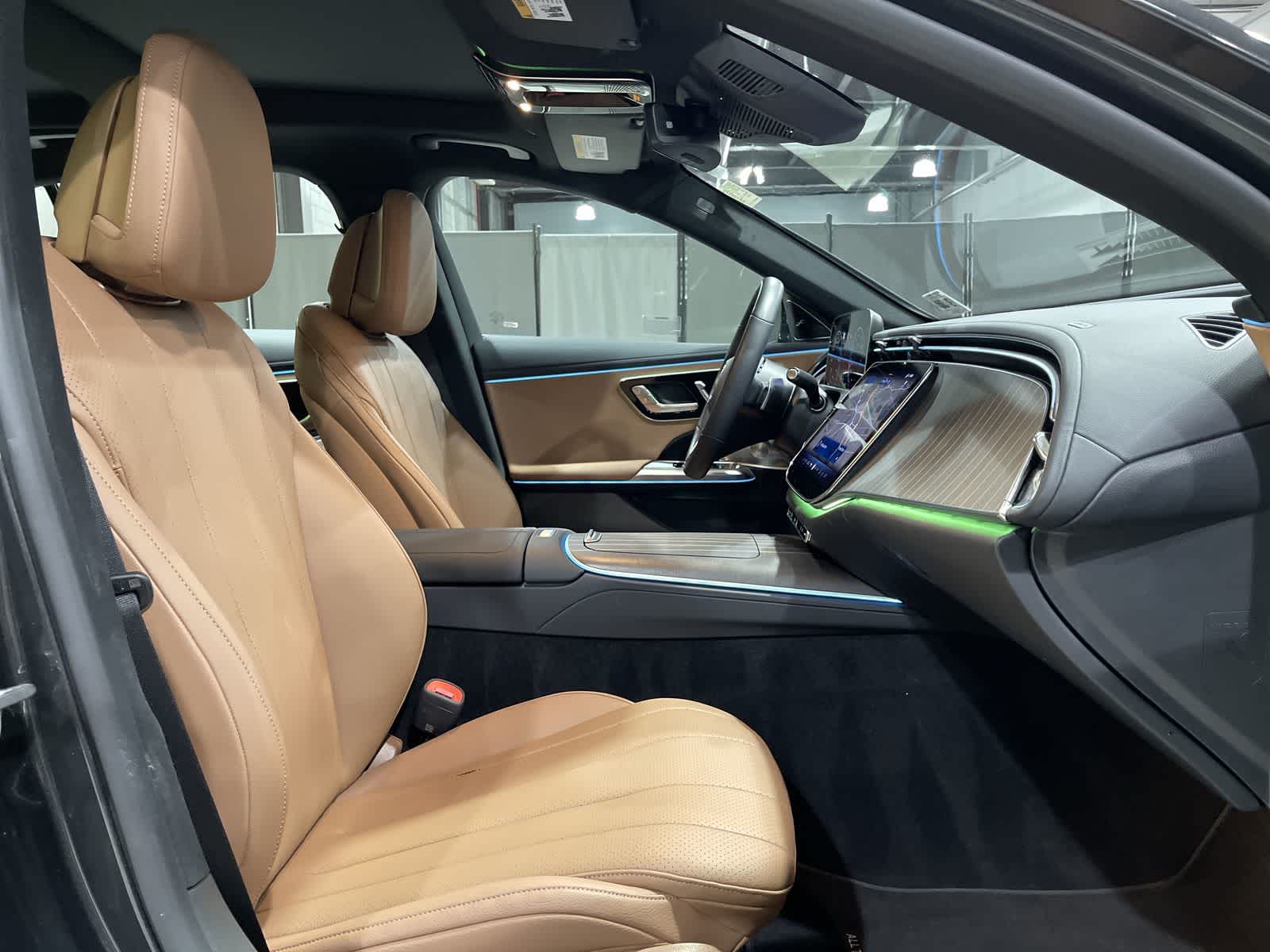 Thumbnail: 2025 Mercedes-Benz E-Class - 26