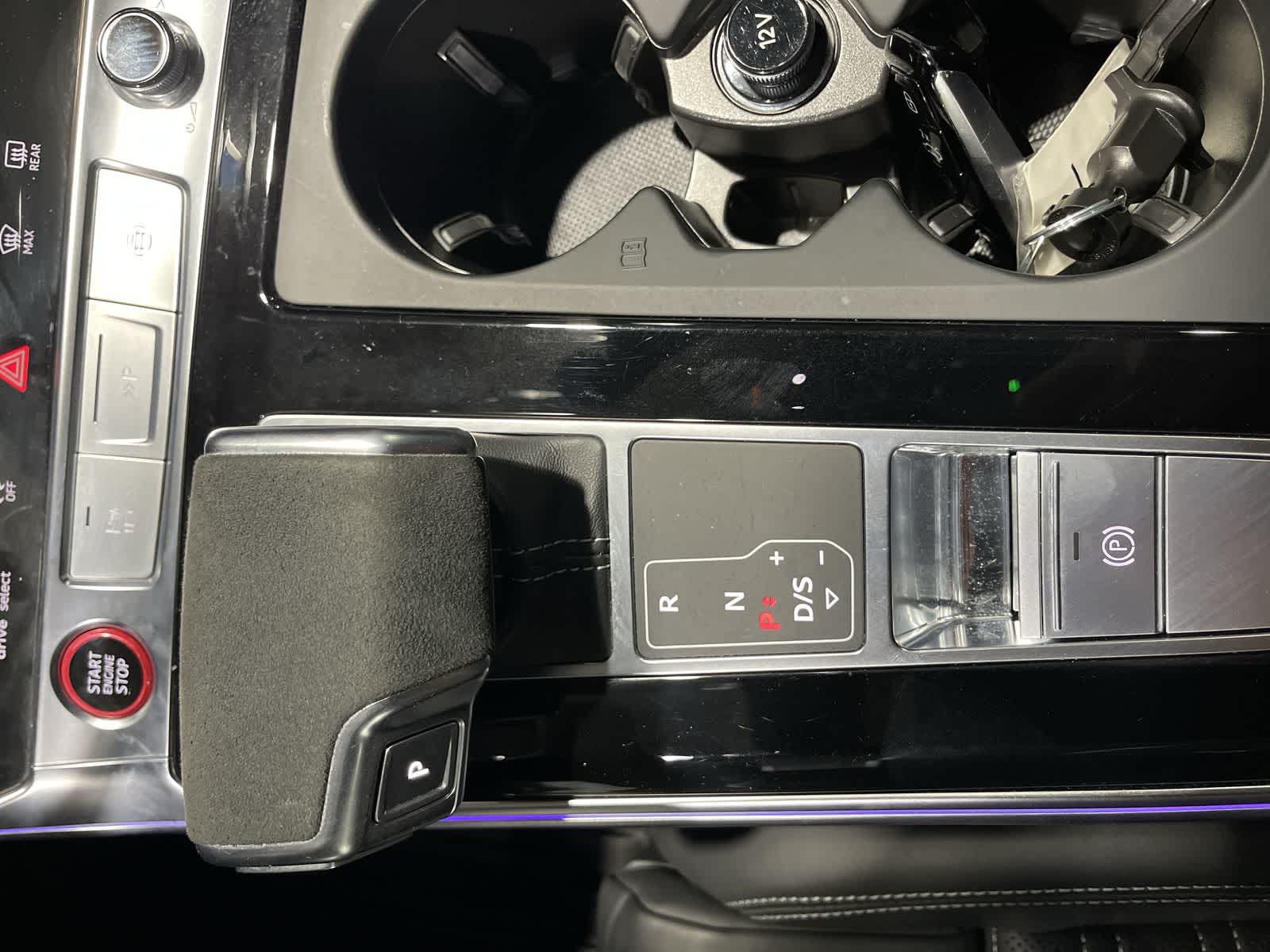 Thumbnail: 2023 Audi RS 6 - 29