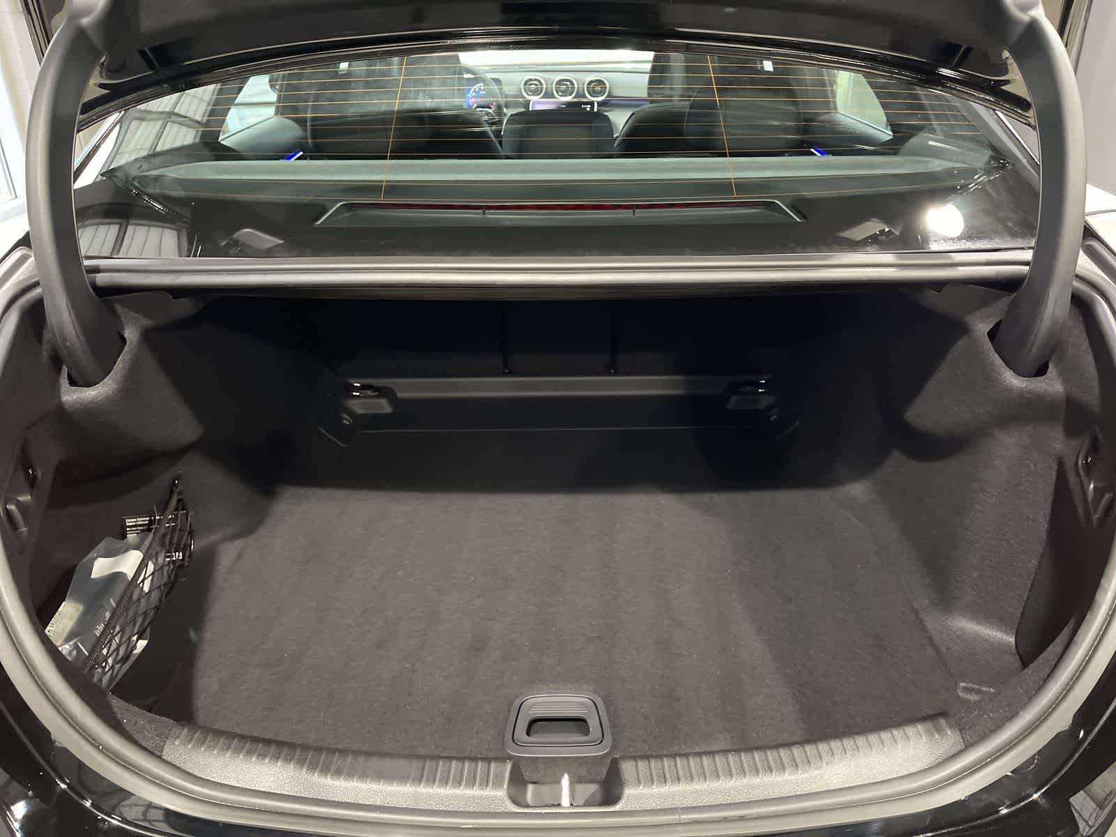 2025 Mercedes-Benz C-Class C 300 31