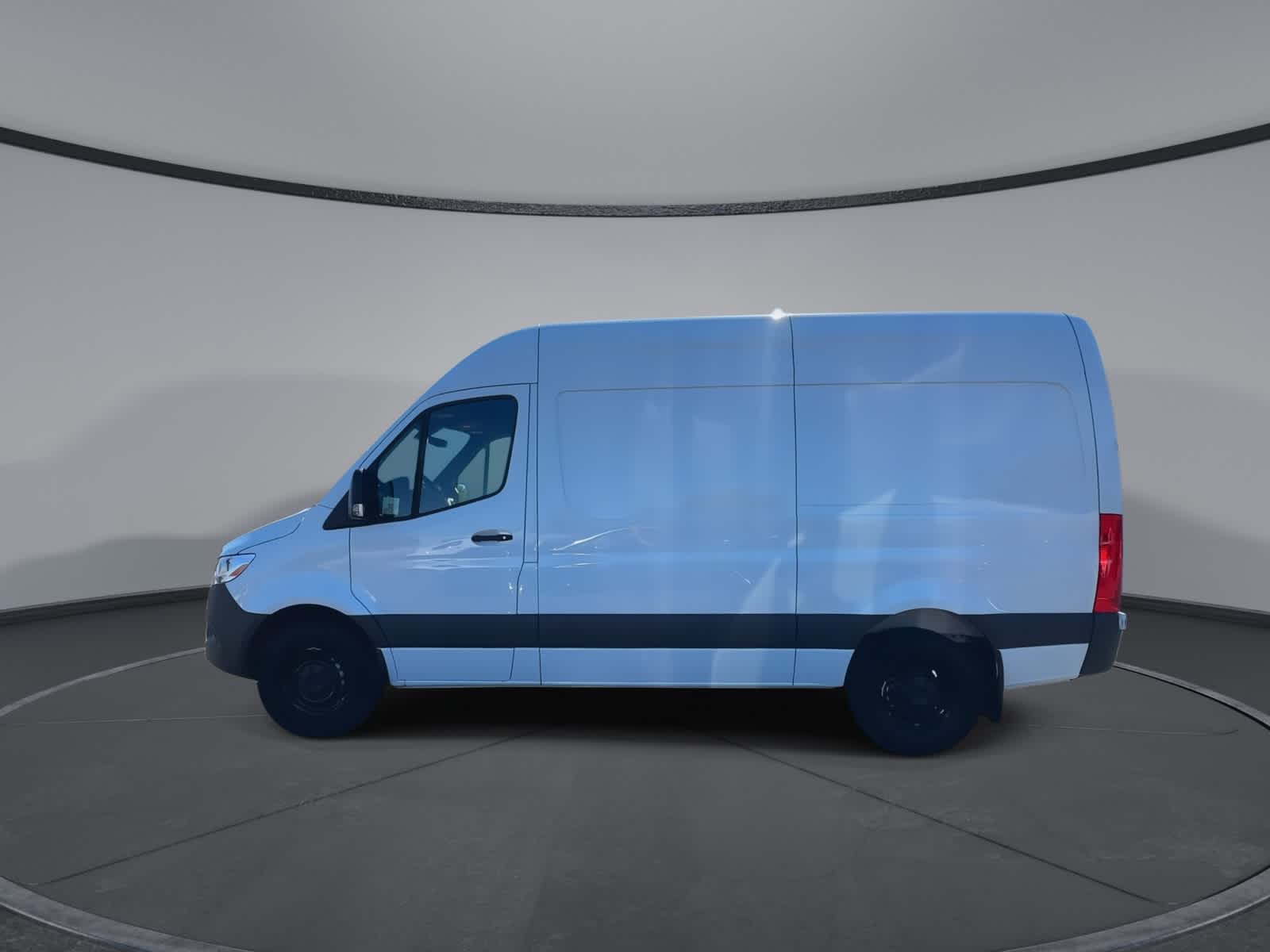 Thumbnail: 2025 Mercedes-Benz Sprinter - 10
