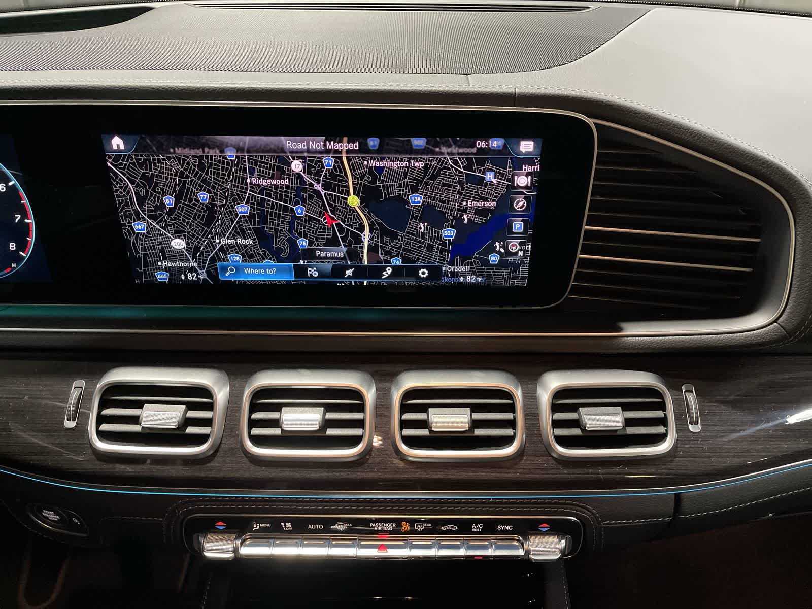 Thumbnail: 2023 Mercedes-Benz GLE - 28