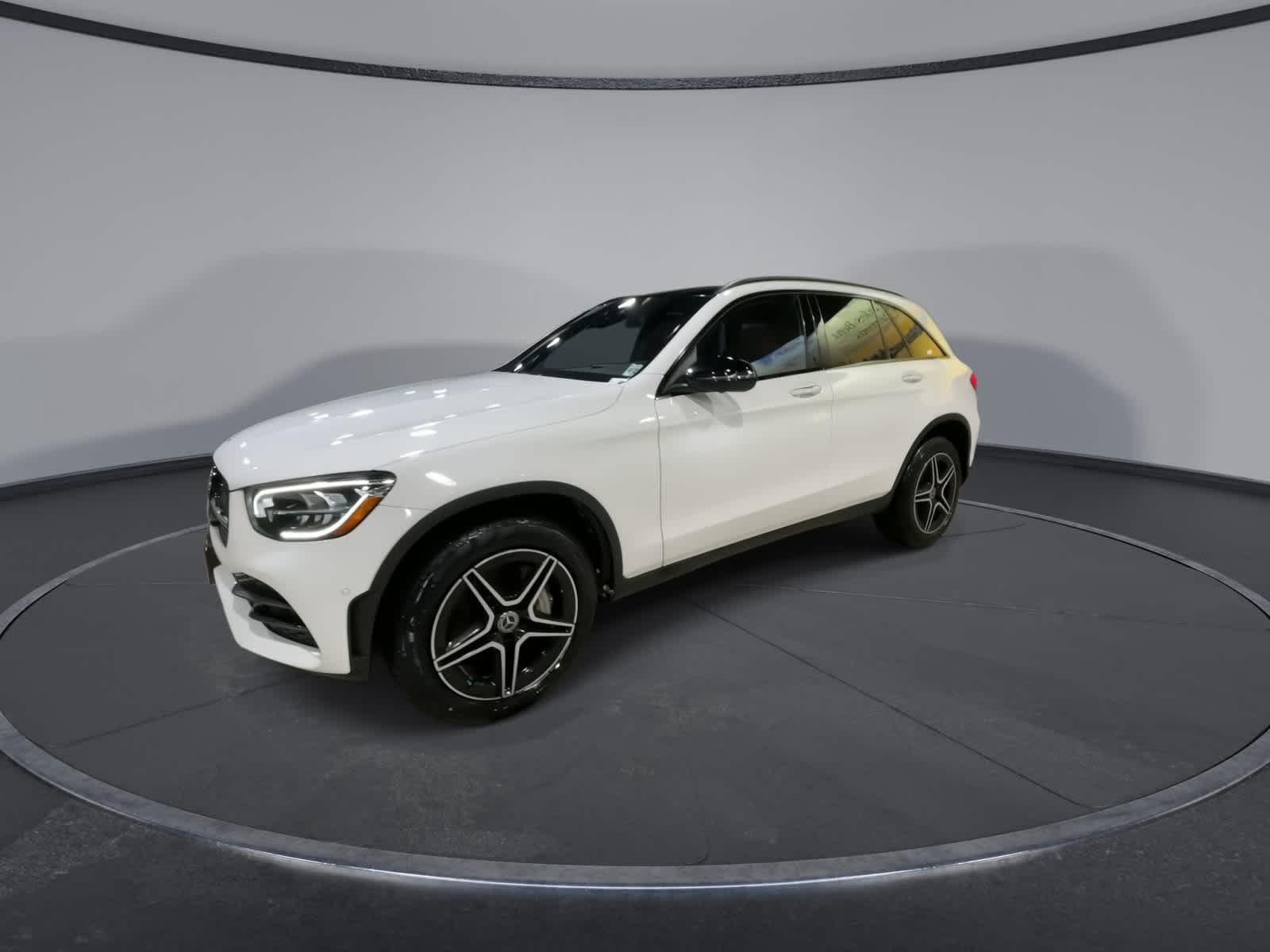 Thumbnail: 2022 Mercedes-Benz GLC - 6