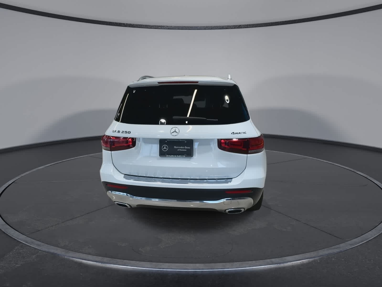 Thumbnail: 2020 Mercedes-Benz GLB - 10