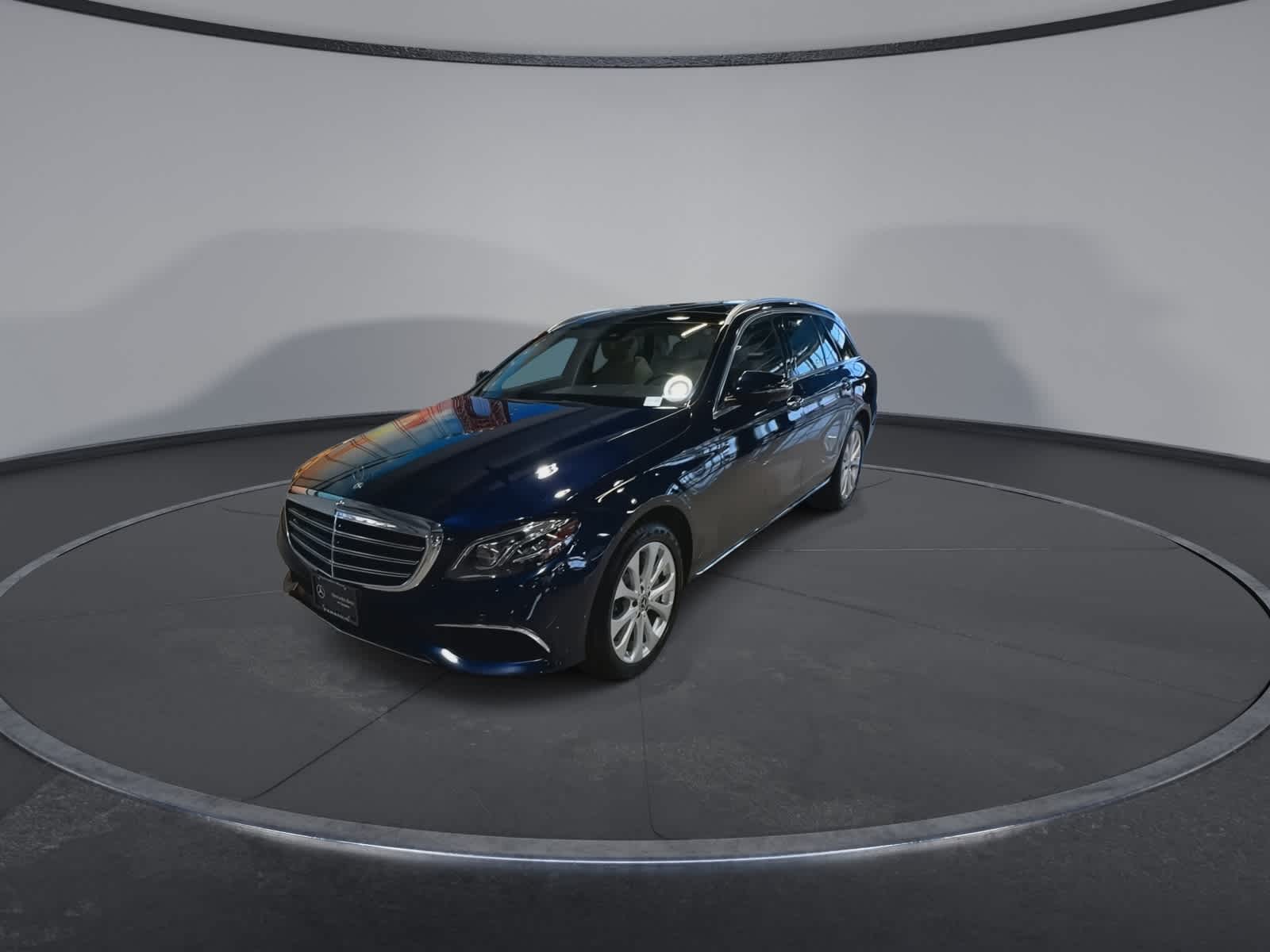 Thumbnail: 2019 Mercedes-Benz E-Class - 5