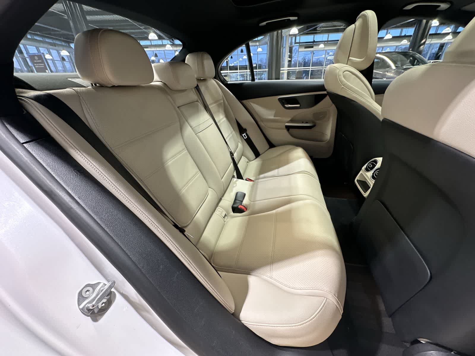 Thumbnail: 2023 Mercedes-Benz C-Class - 25