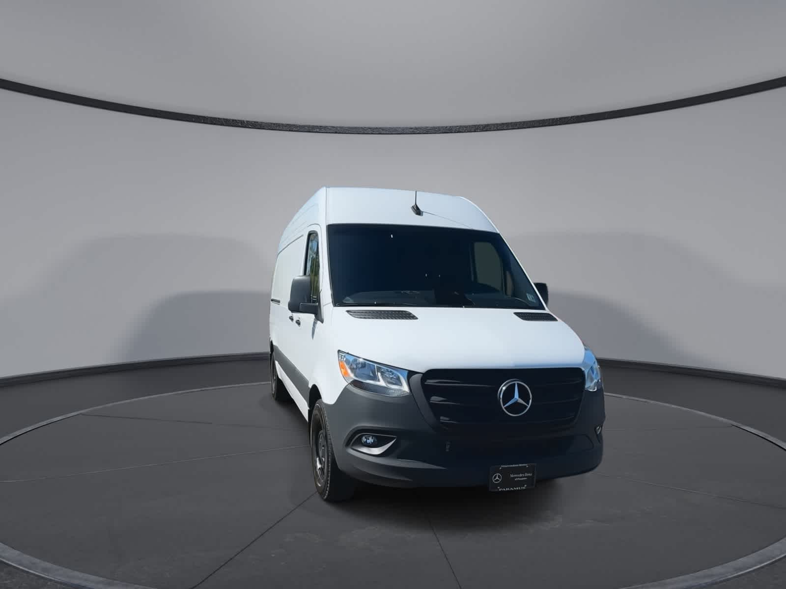 Thumbnail: 2025 Mercedes-Benz Sprinter - 6