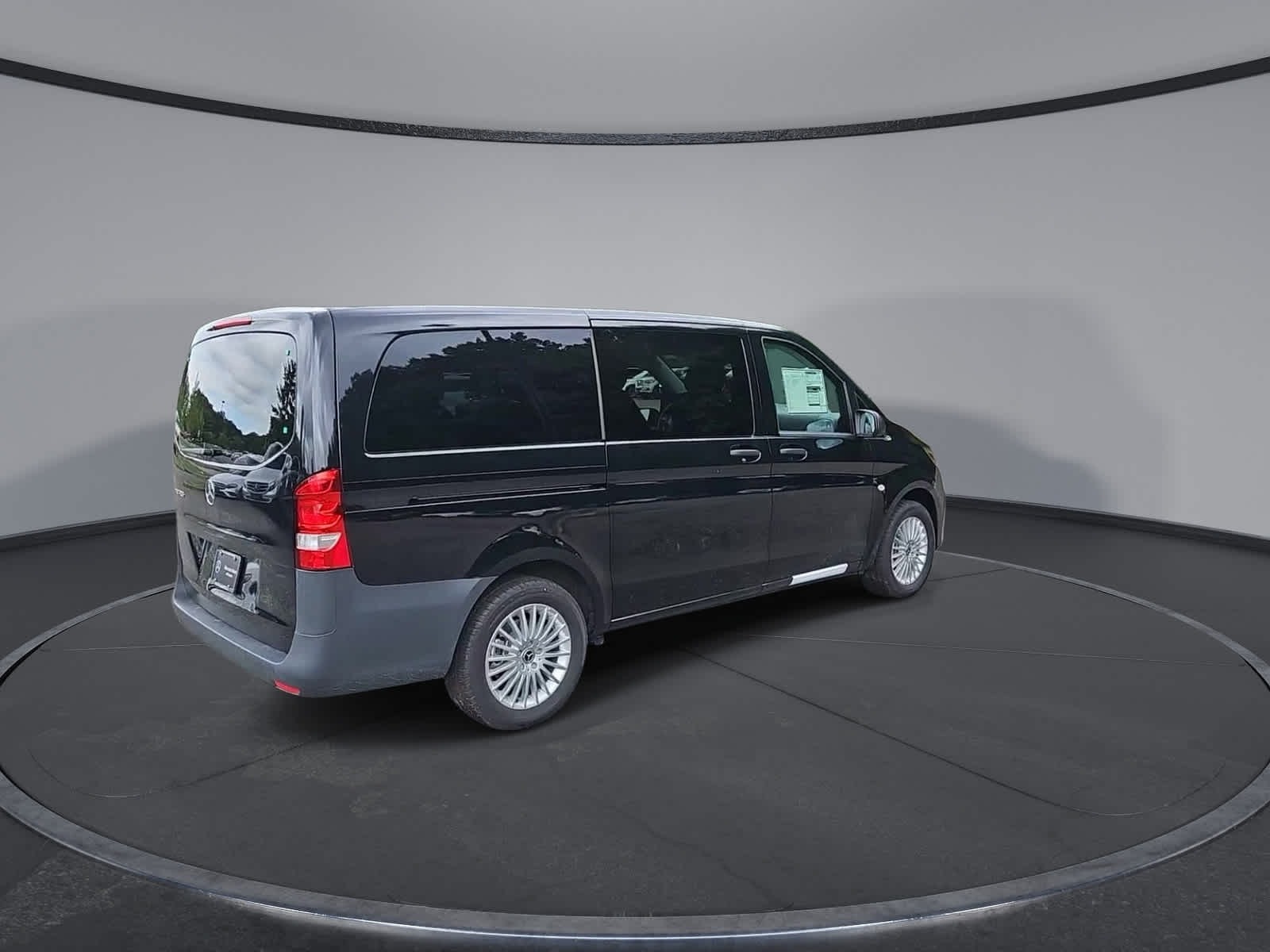 2023 Mercedes-Benz Metris  8