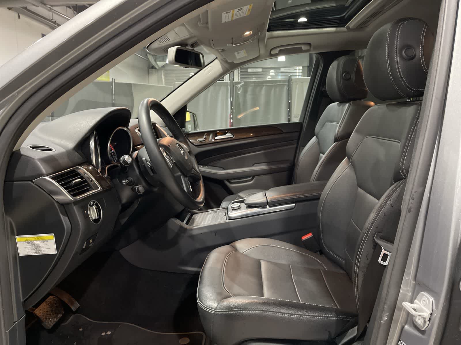 Thumbnail: 2013 Mercedes-Benz M-Class - 14