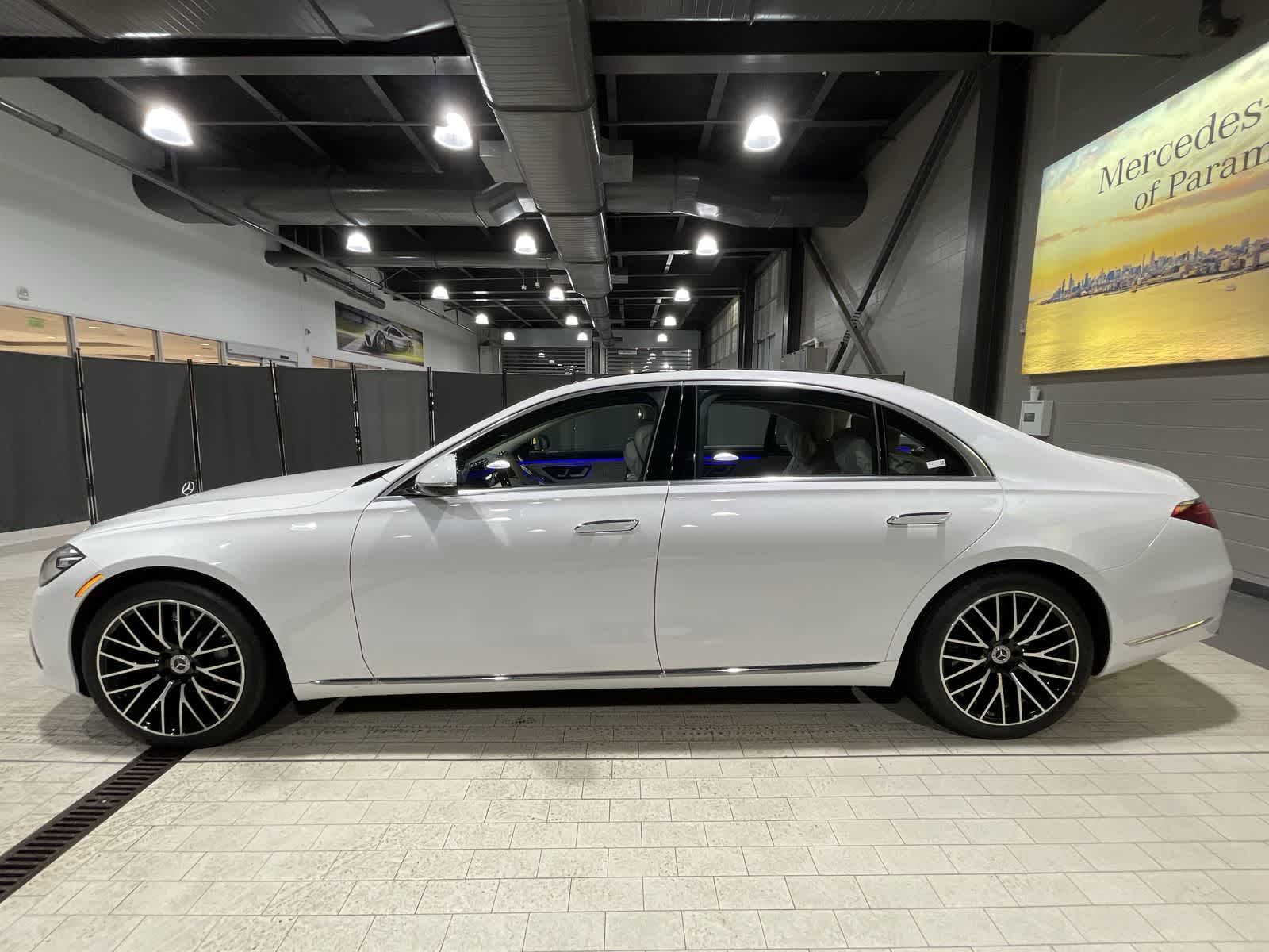 Thumbnail: 2024 Mercedes-Benz S-Class - 15