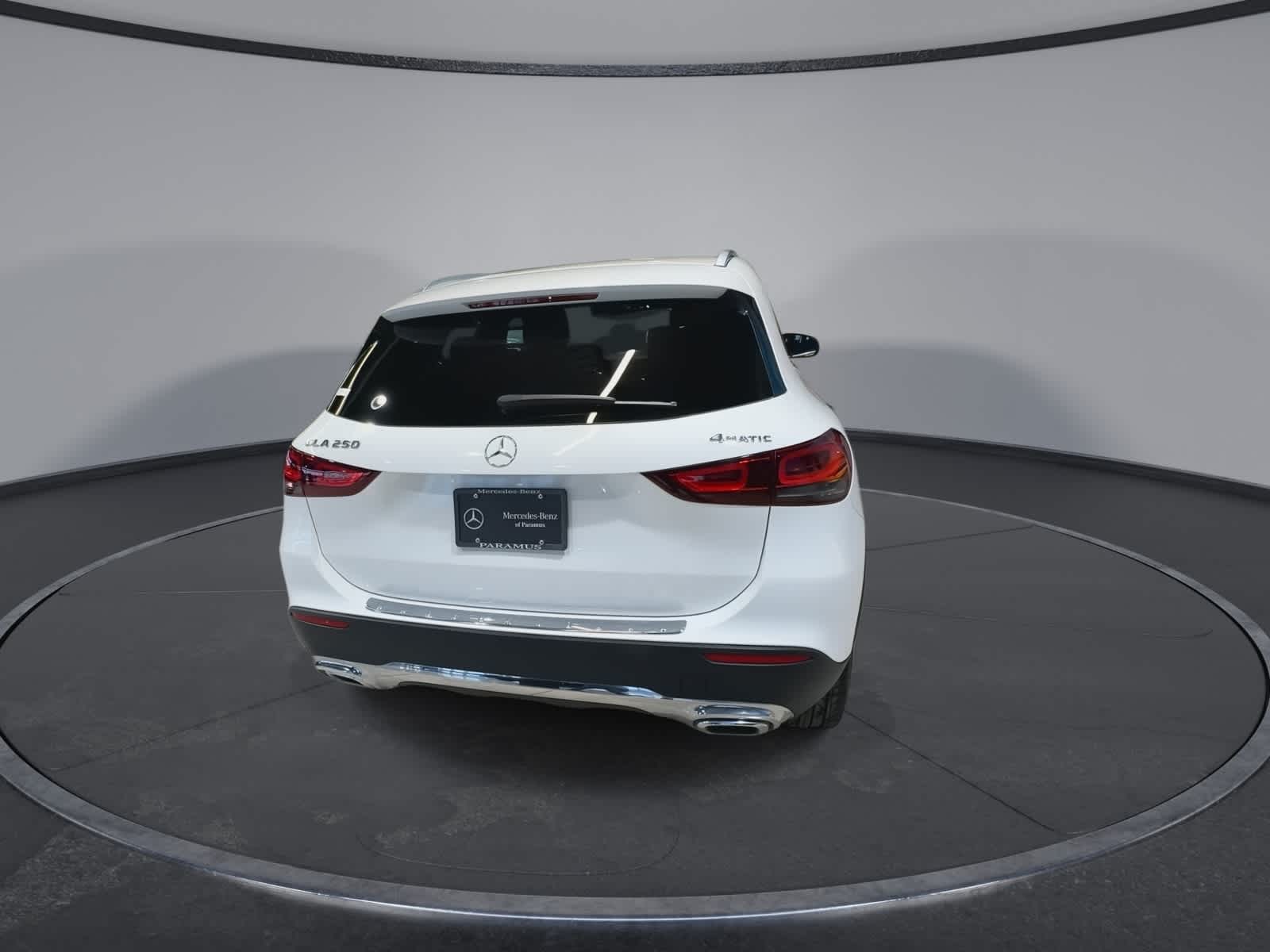 Thumbnail: 2023 Mercedes-Benz GLA - 10