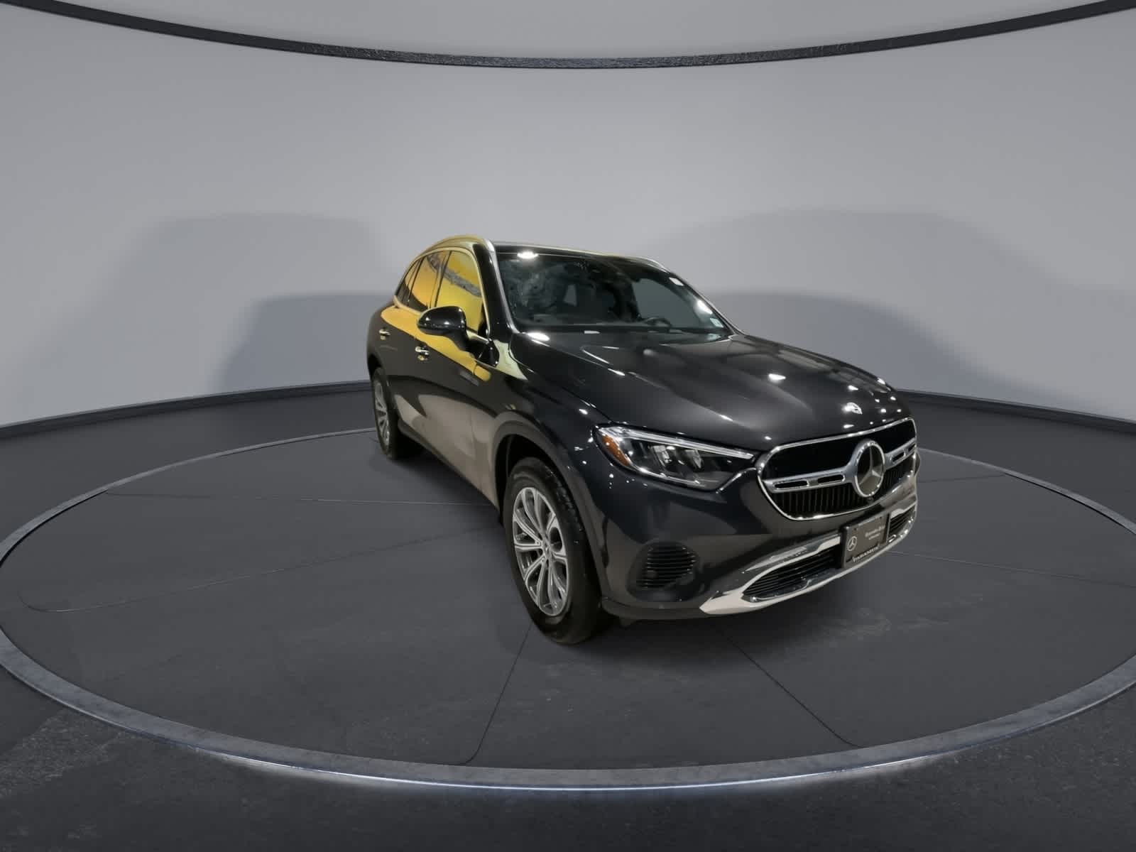 Thumbnail: 2025 Mercedes-Benz GLC - 3