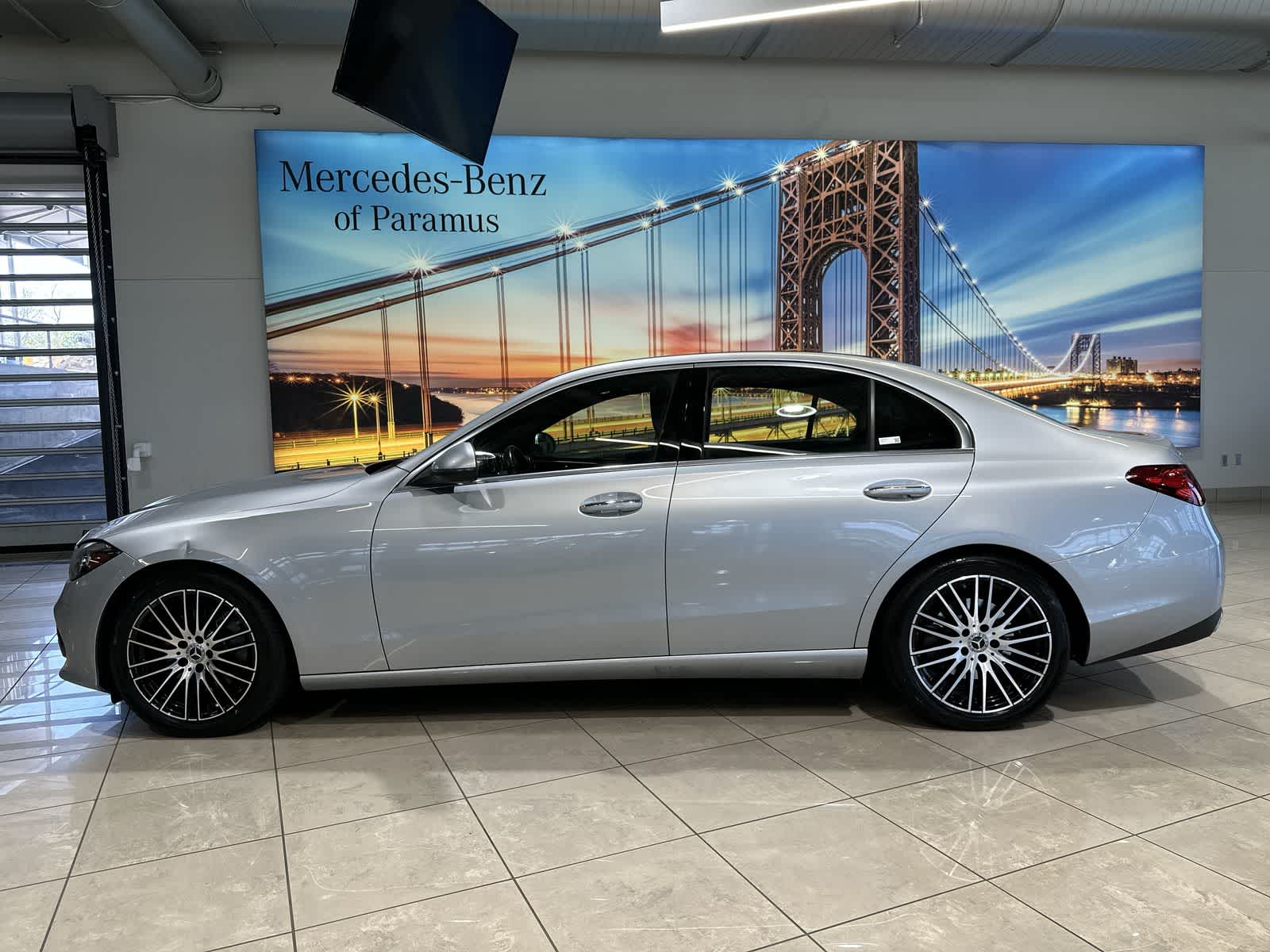 Thumbnail: 2022 Mercedes-Benz C-Class - 15